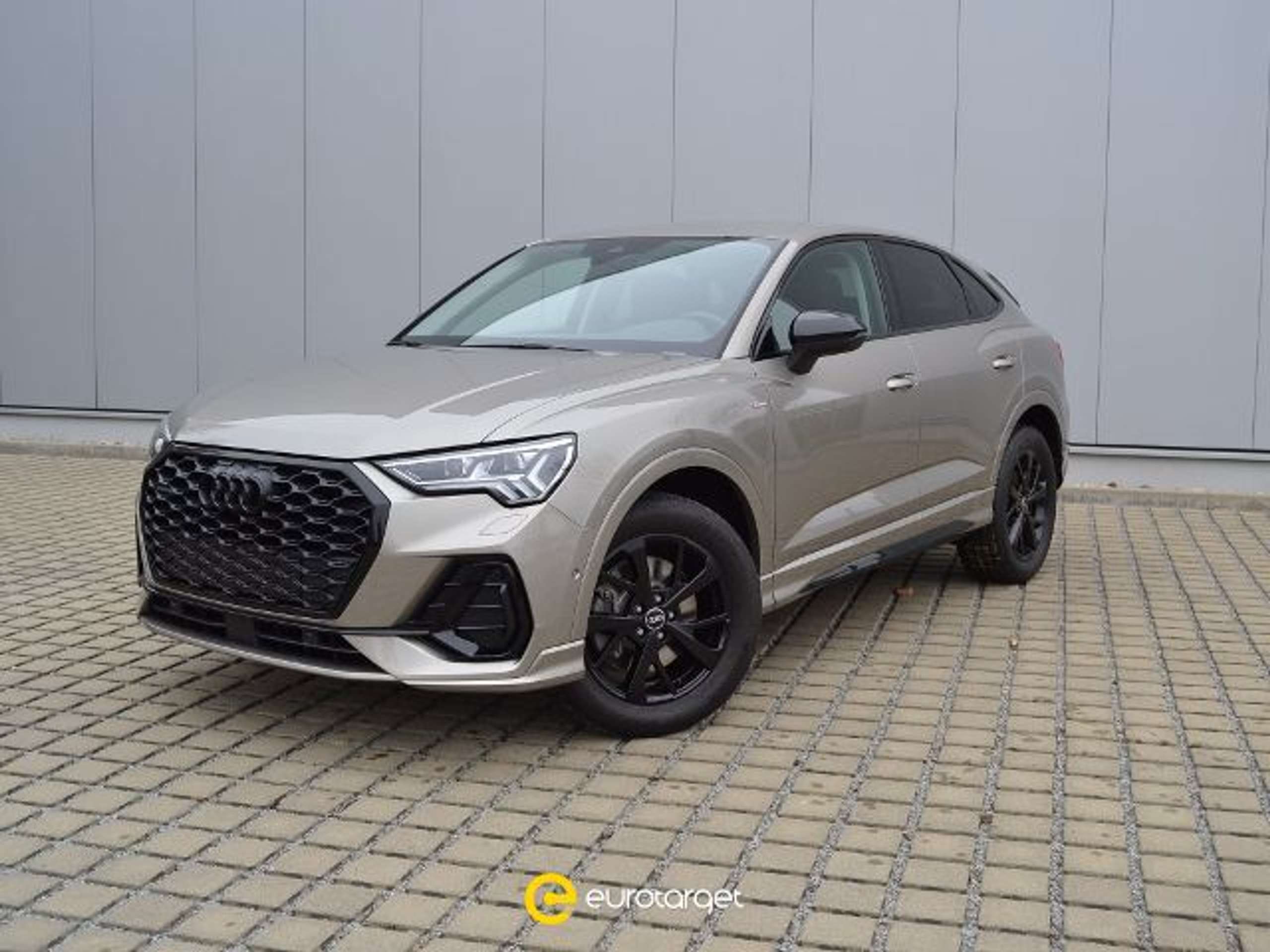 Audi Q3 2021