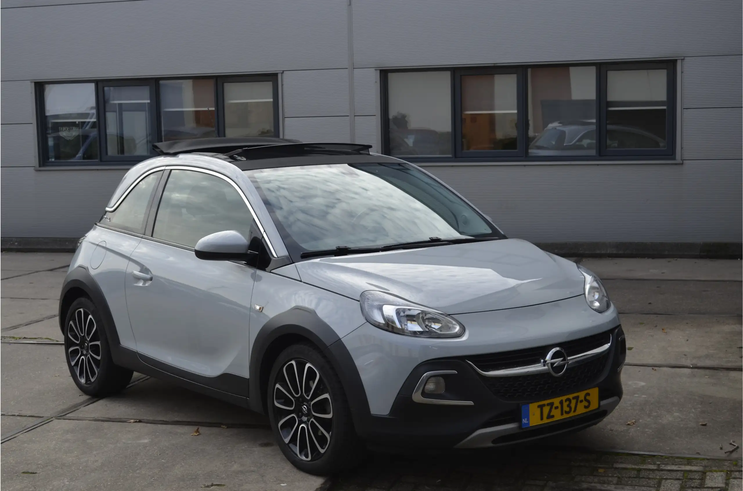 Opel - Adam