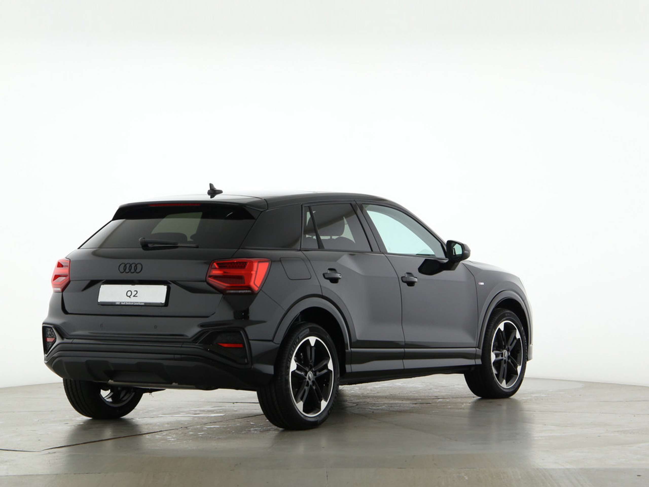 Audi - Q2