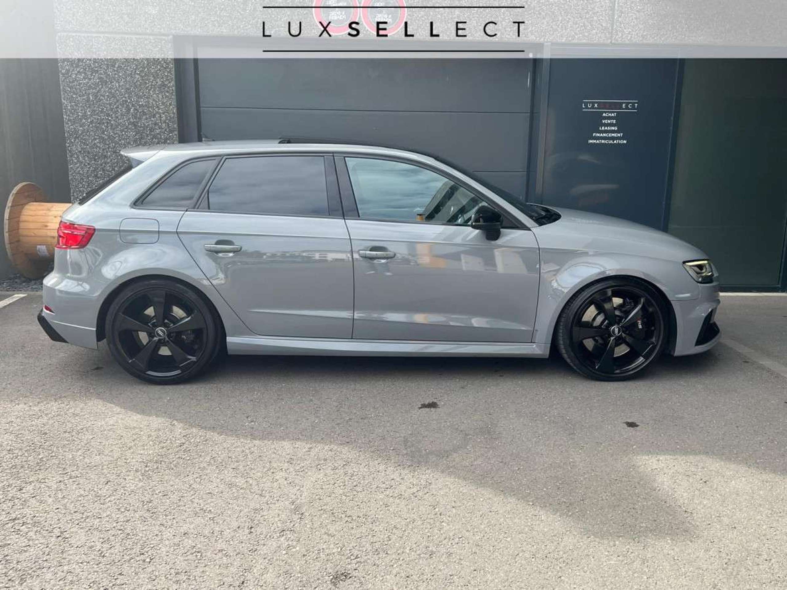 Audi - RS3