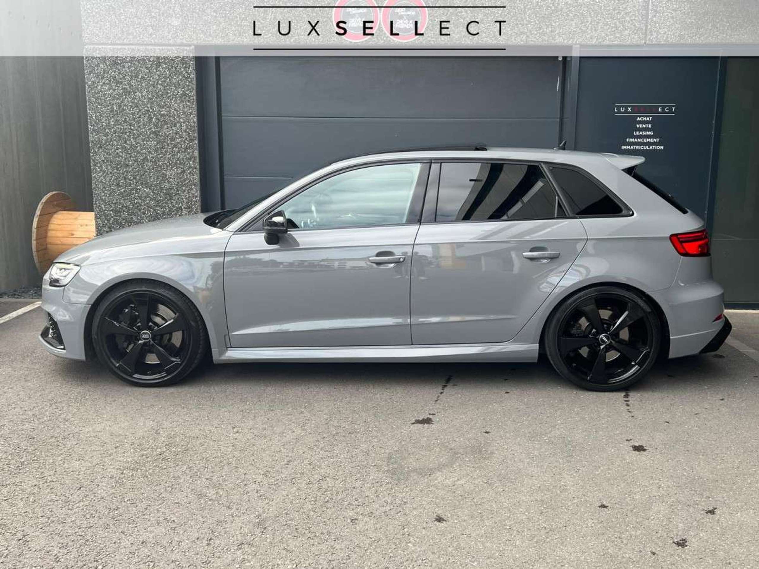 Audi - RS3