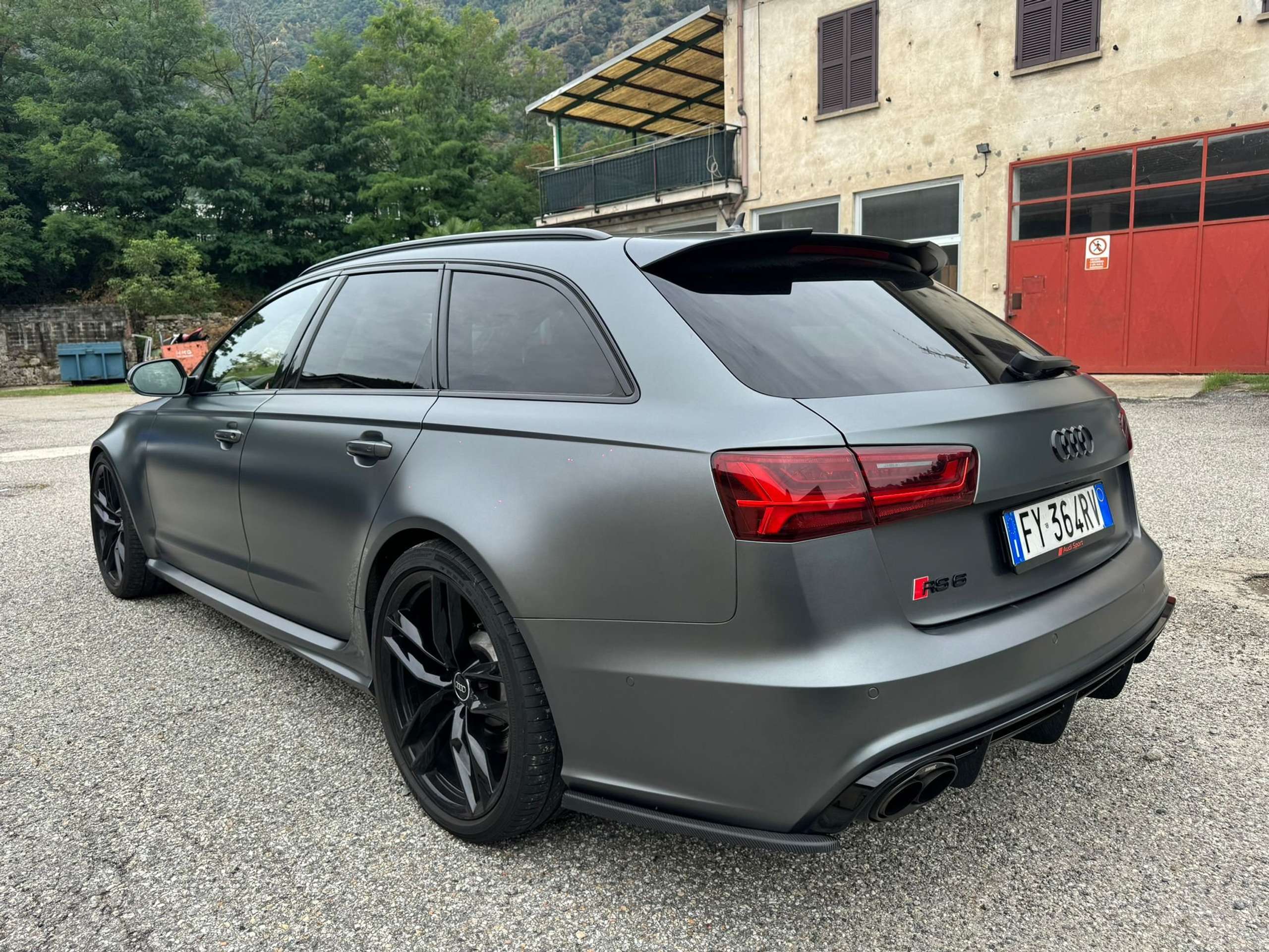 Audi - RS6