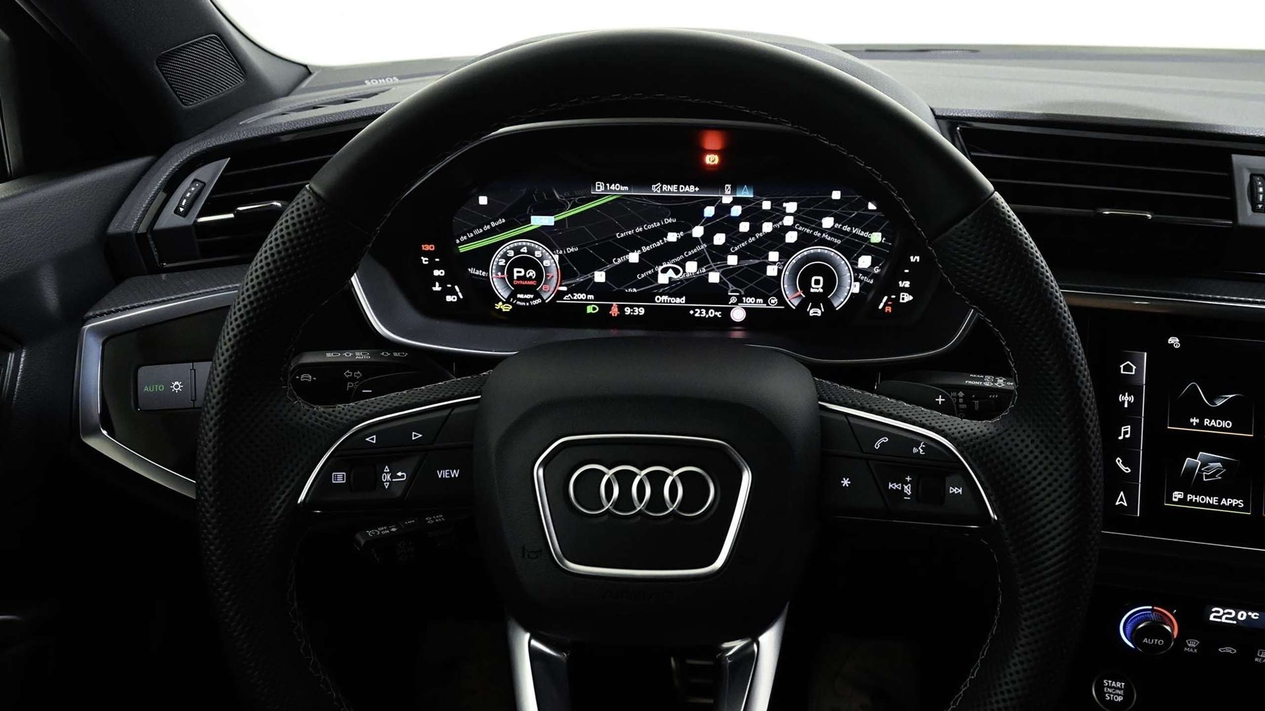 Audi - Q3