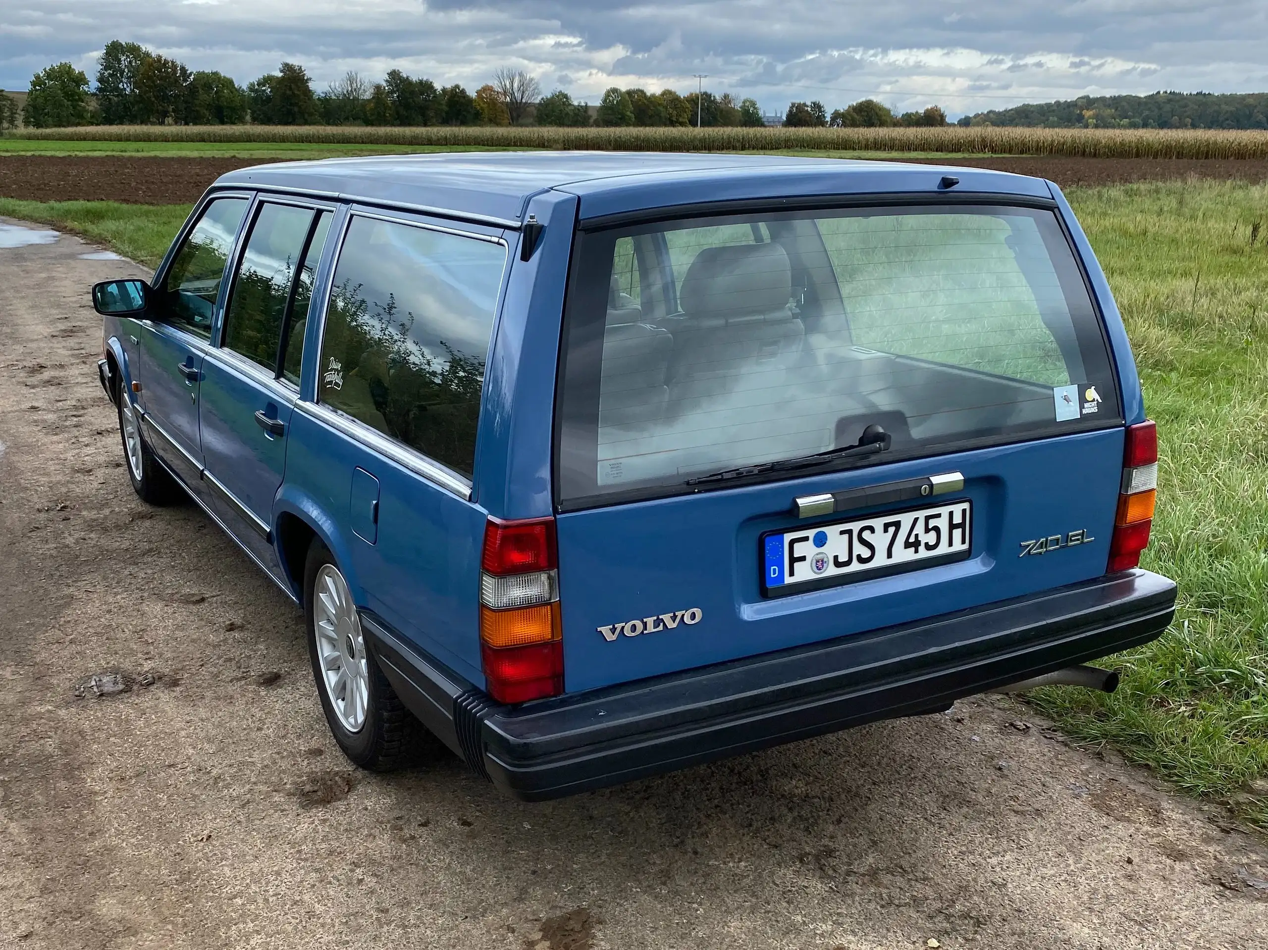 Volvo - 740