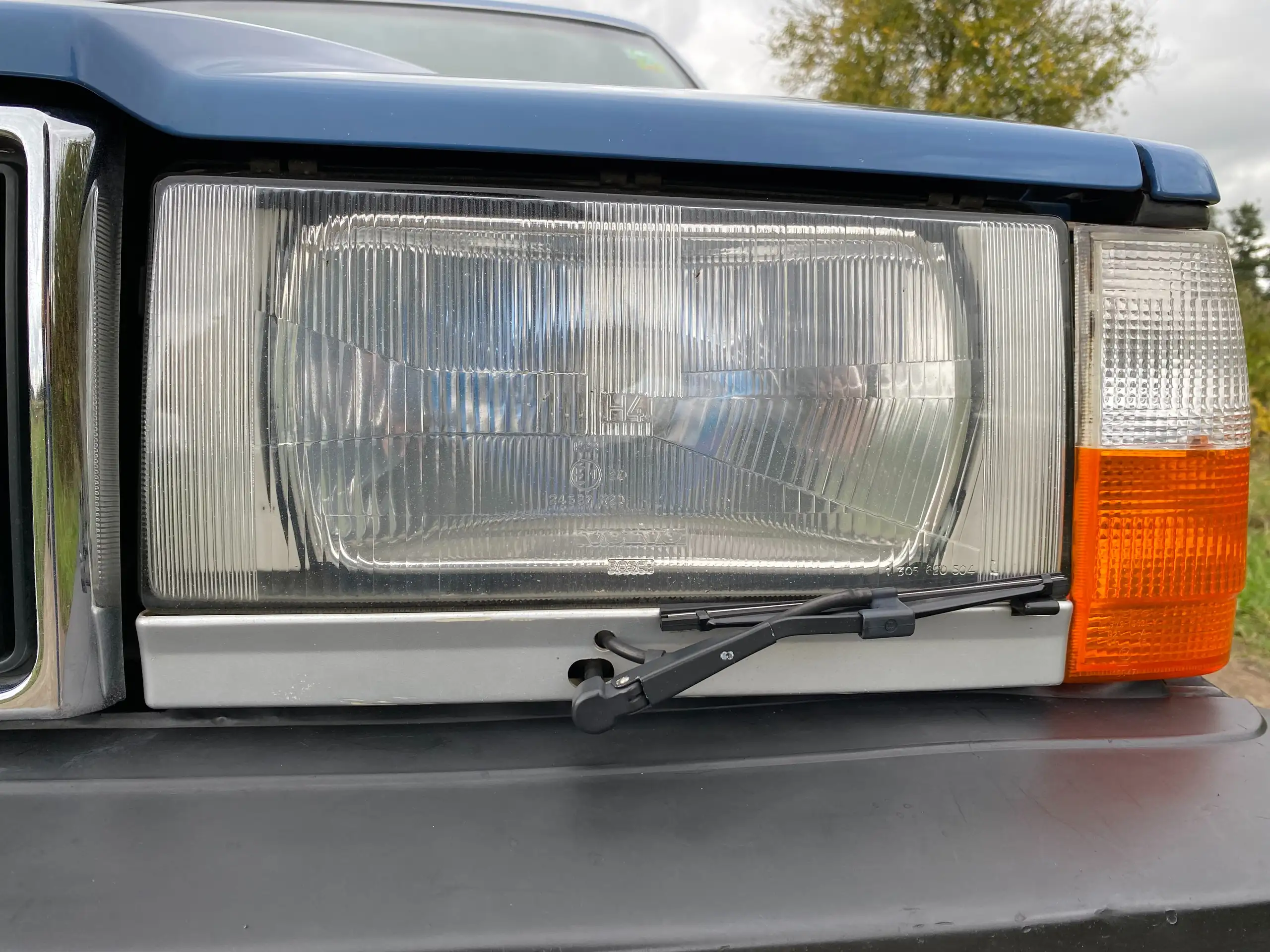 Volvo - 740