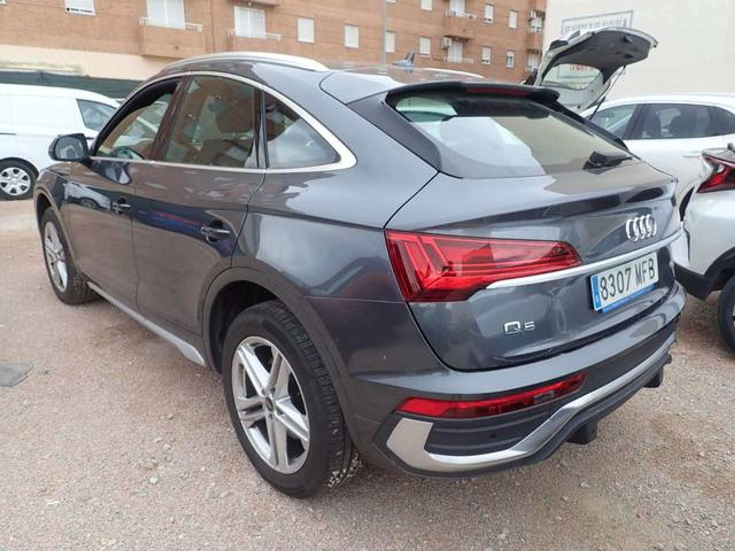 Audi - Q5