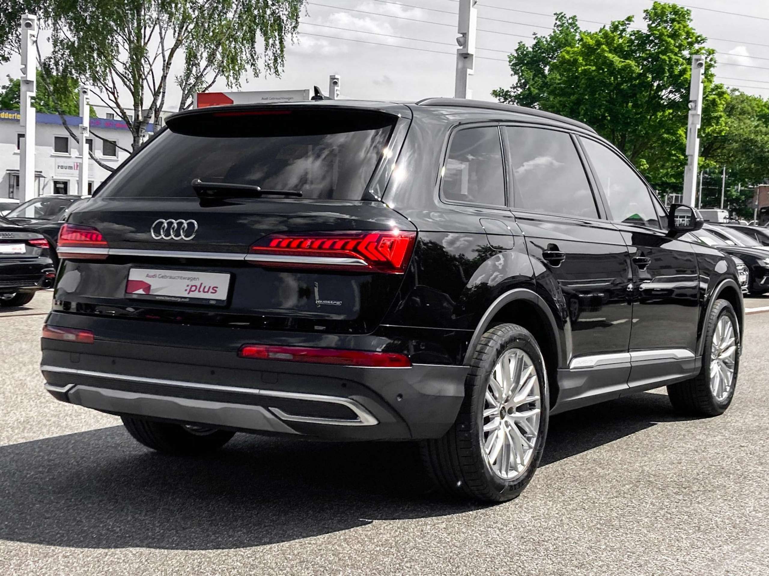 Audi - Q7