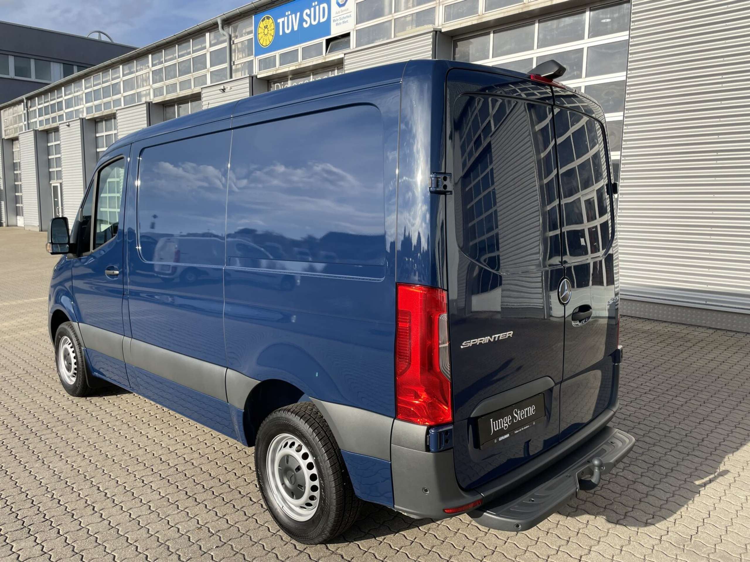 Mercedes-Benz - Sprinter