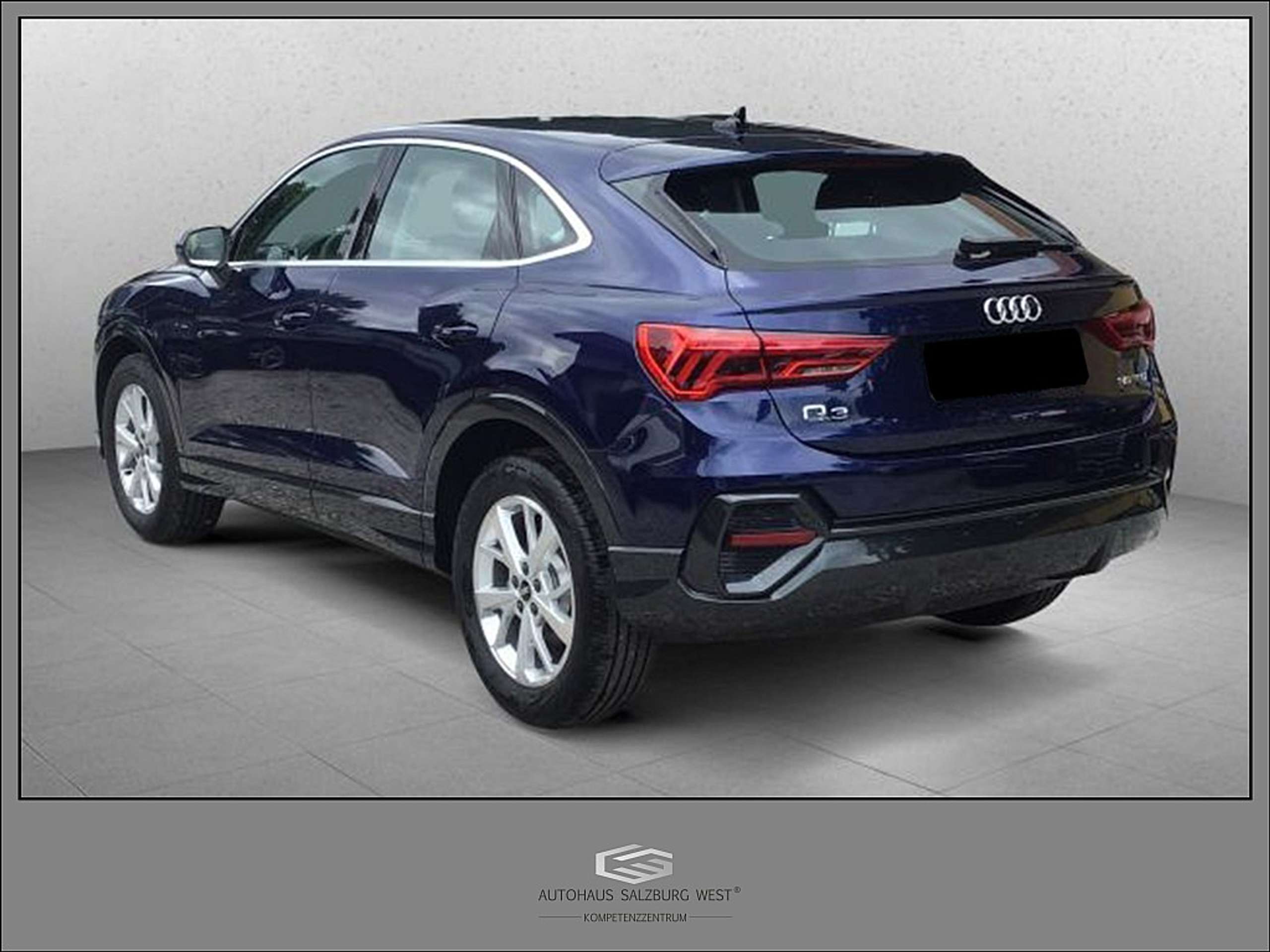 Audi - Q3