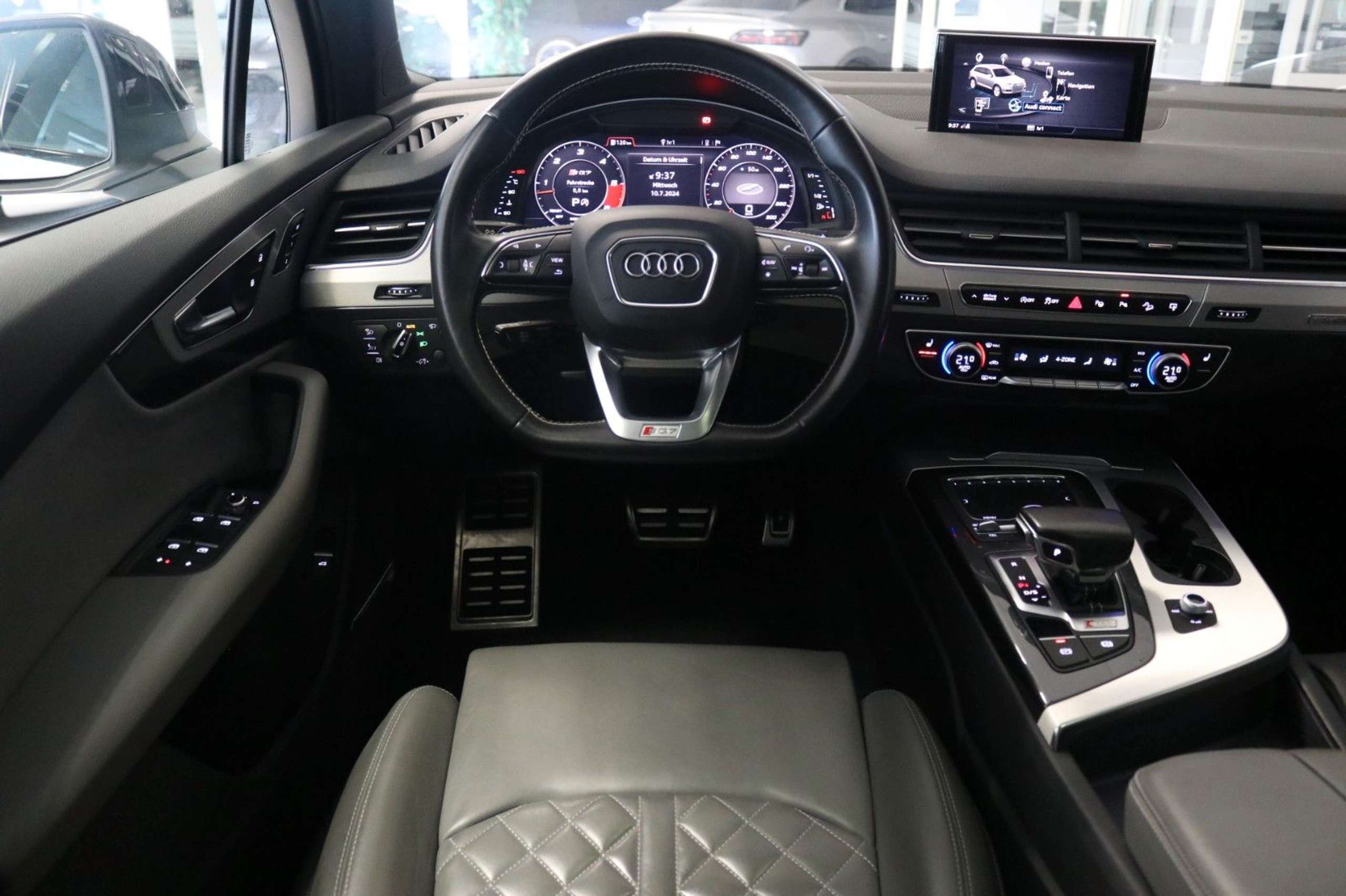 Audi - SQ7