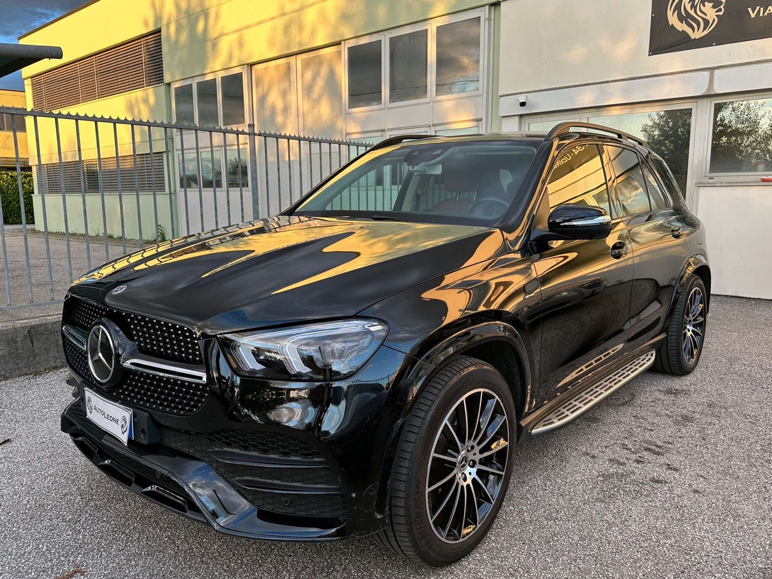 Mercedes-Benz - GLE 350