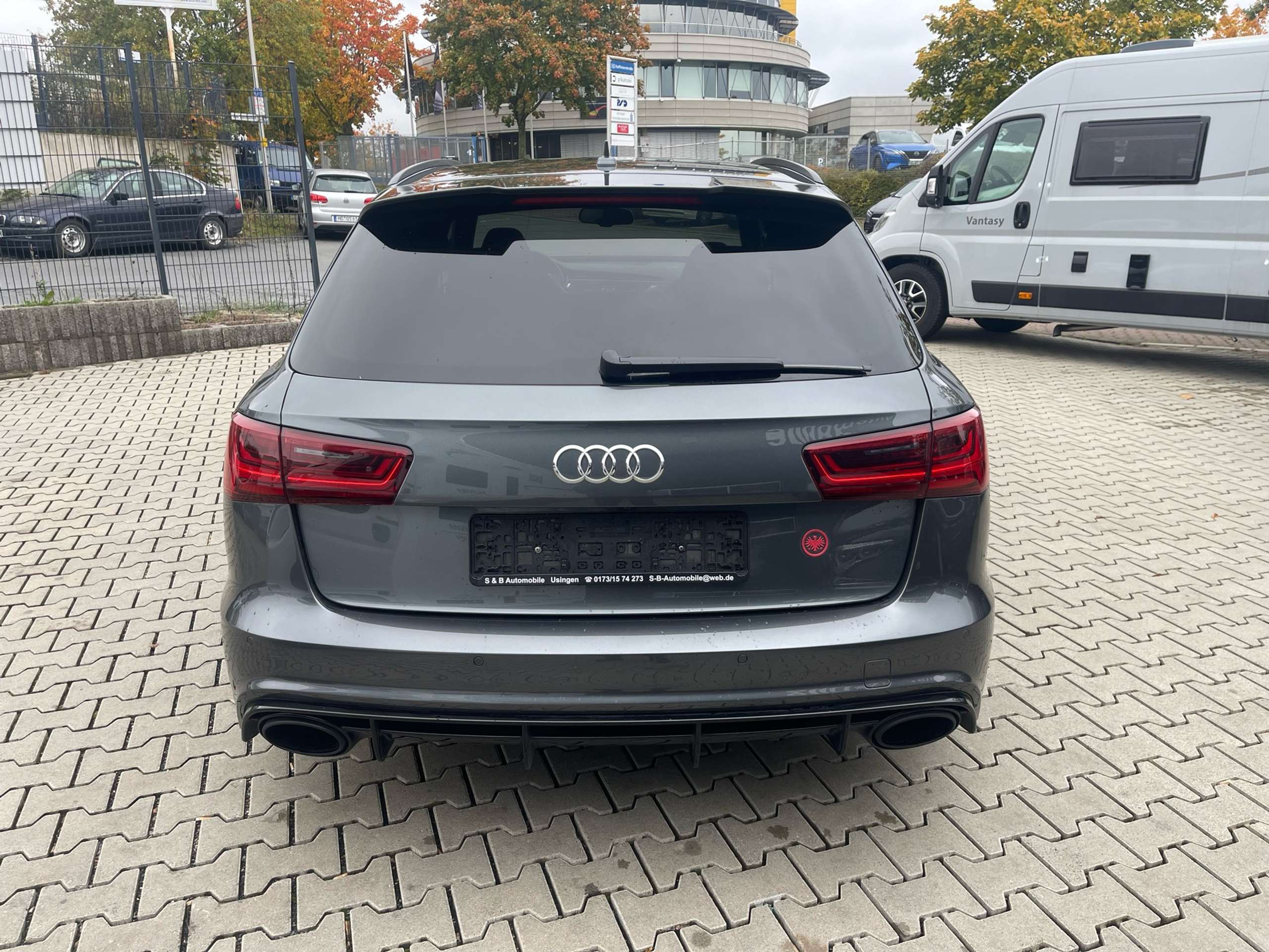 Audi - RS6