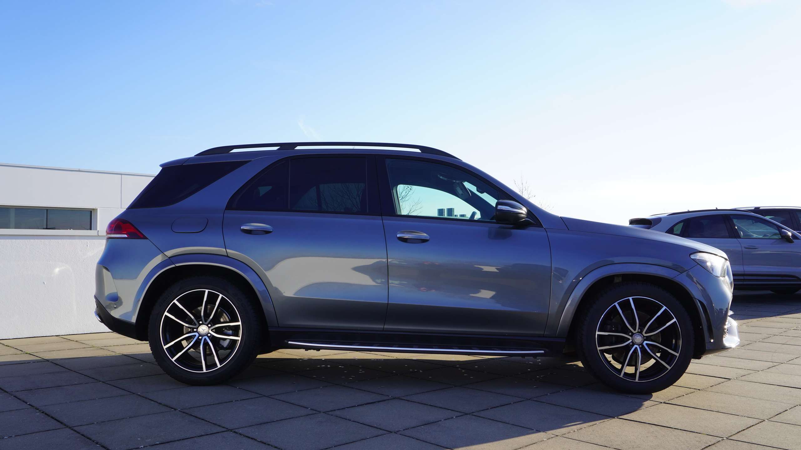 Mercedes-Benz - GLE 300