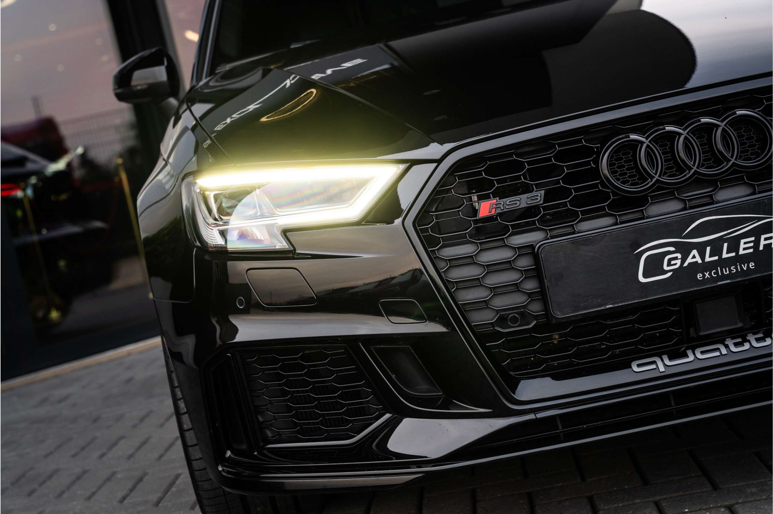 Audi - RS3