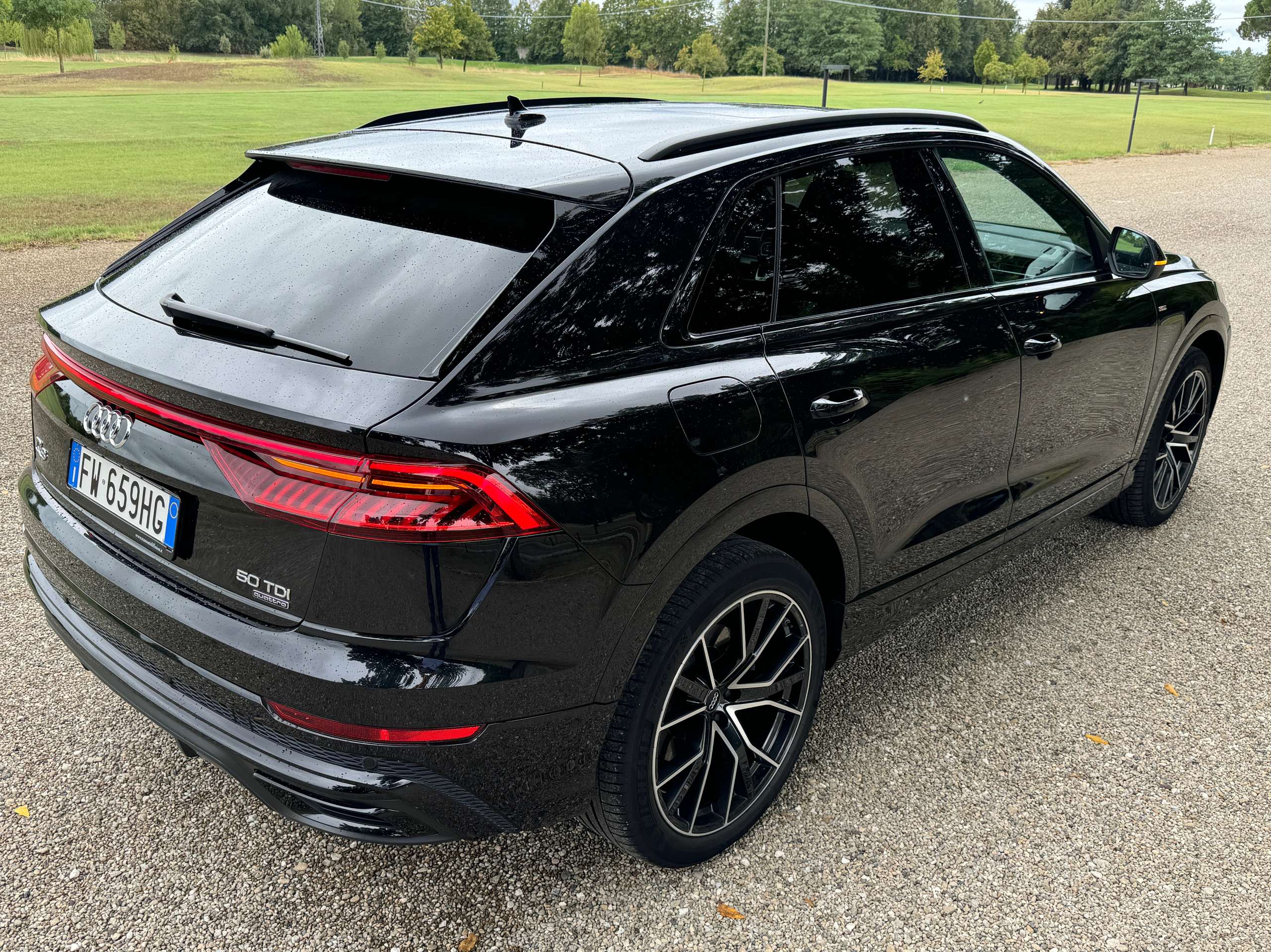 Audi - Q8