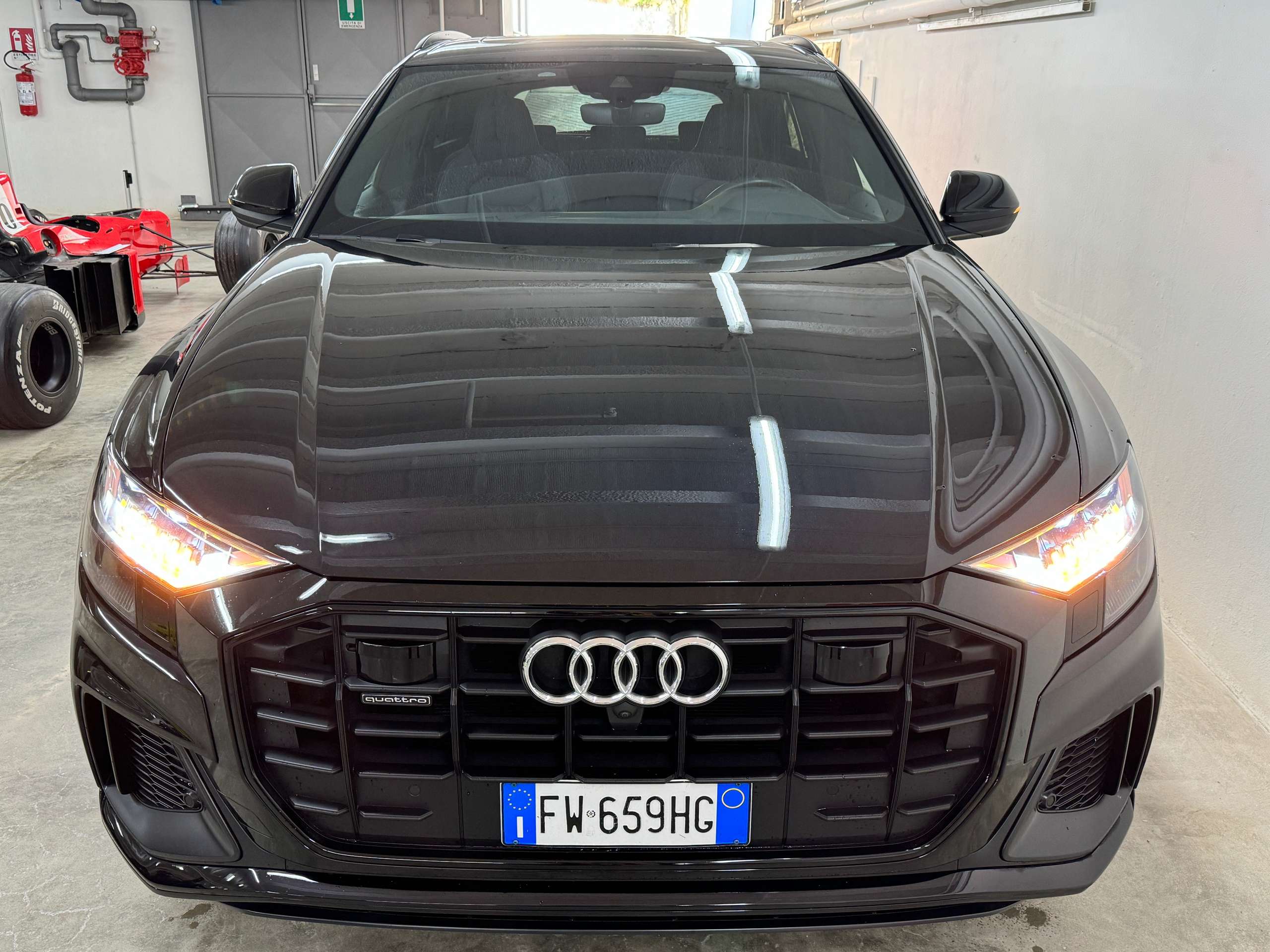 Audi - Q8