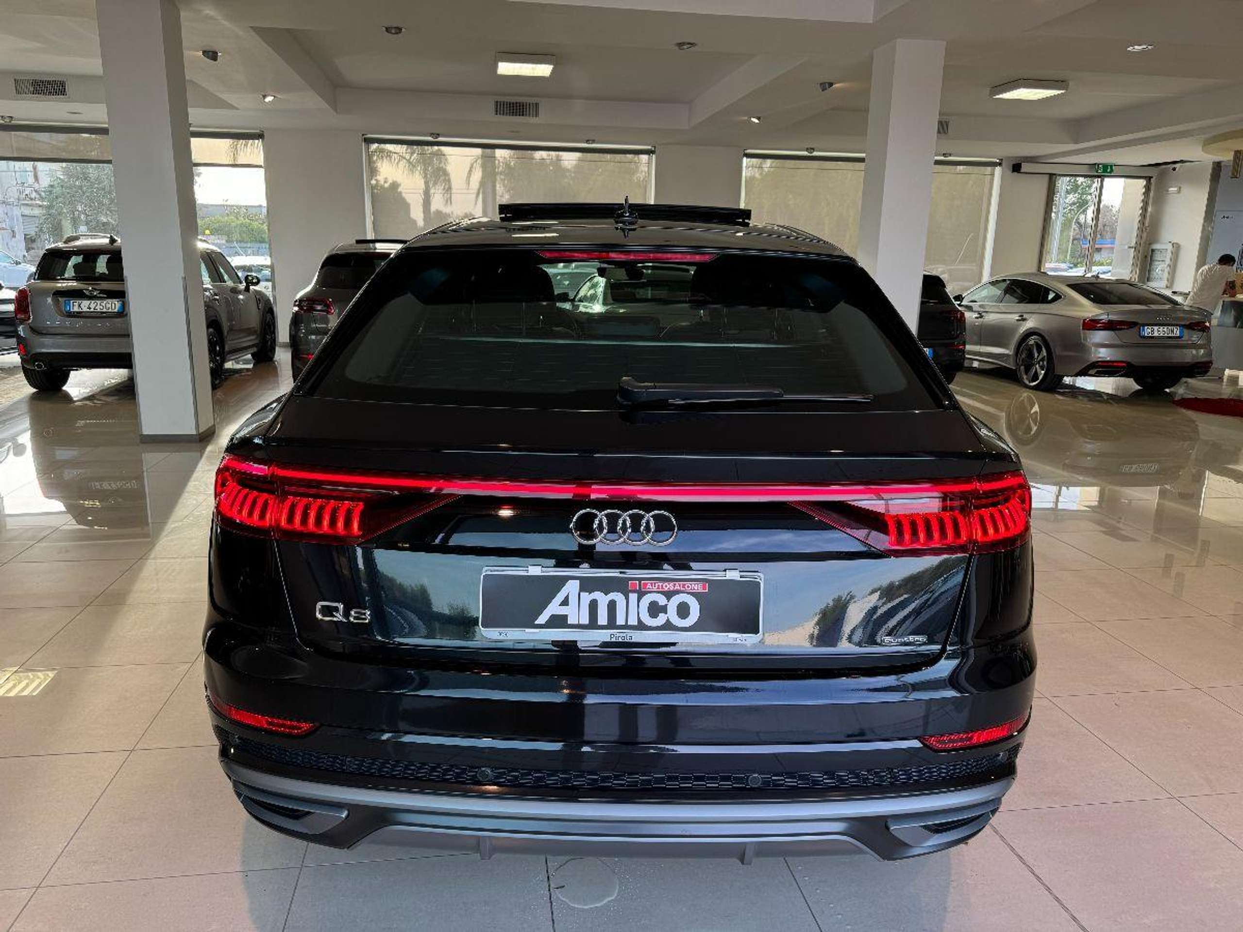 Audi - Q8