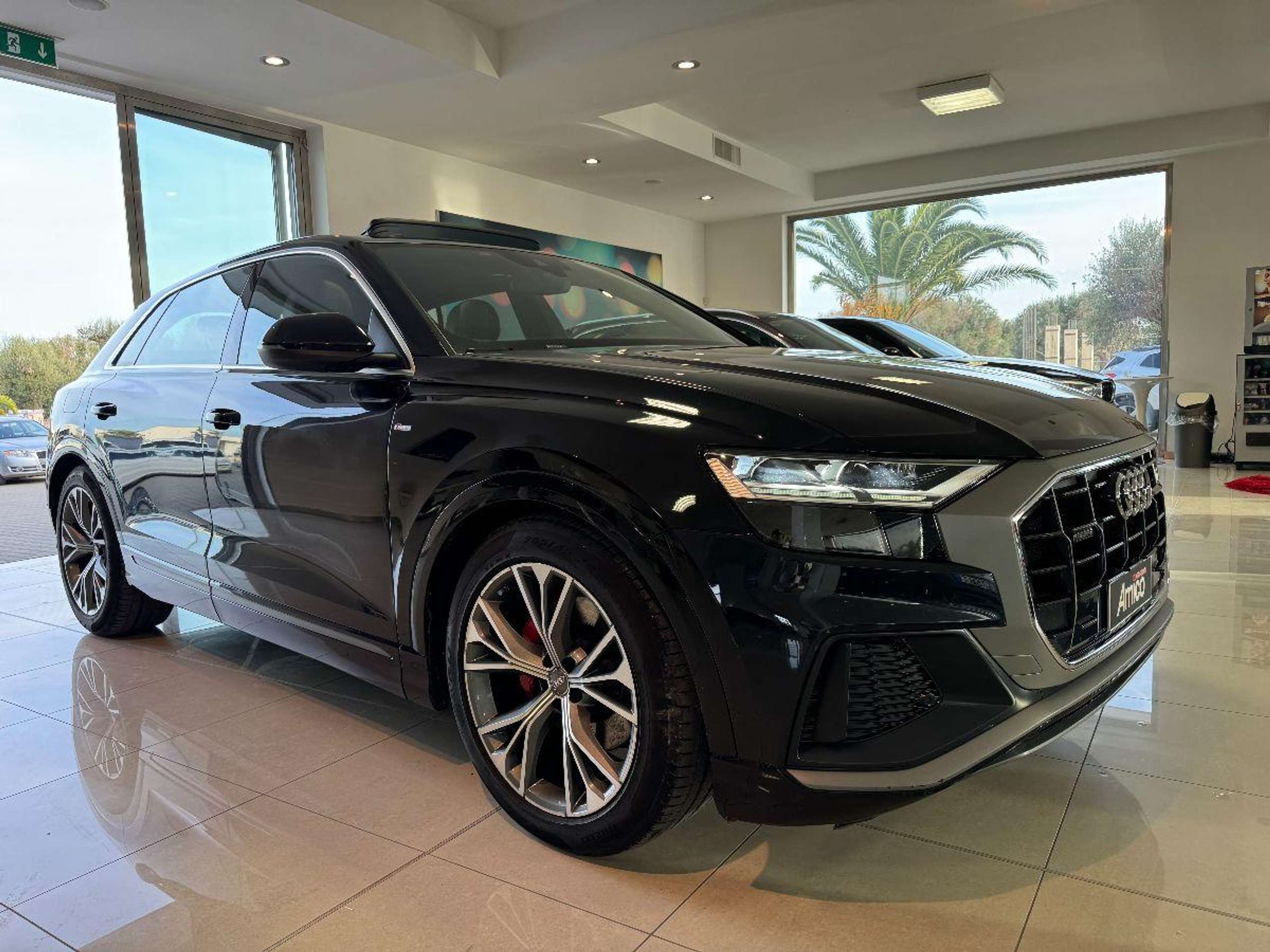 Audi - Q8