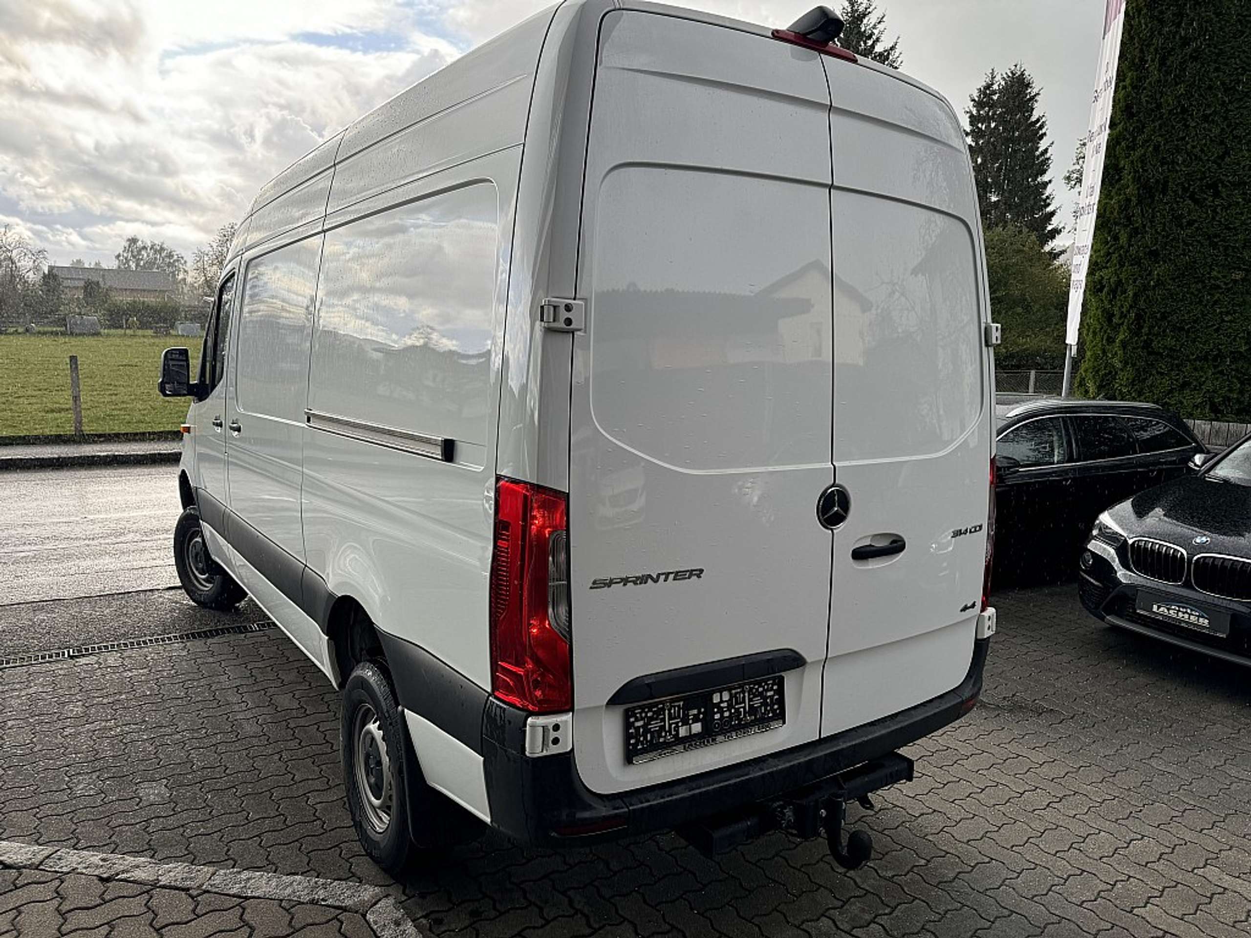 Mercedes-Benz - Sprinter