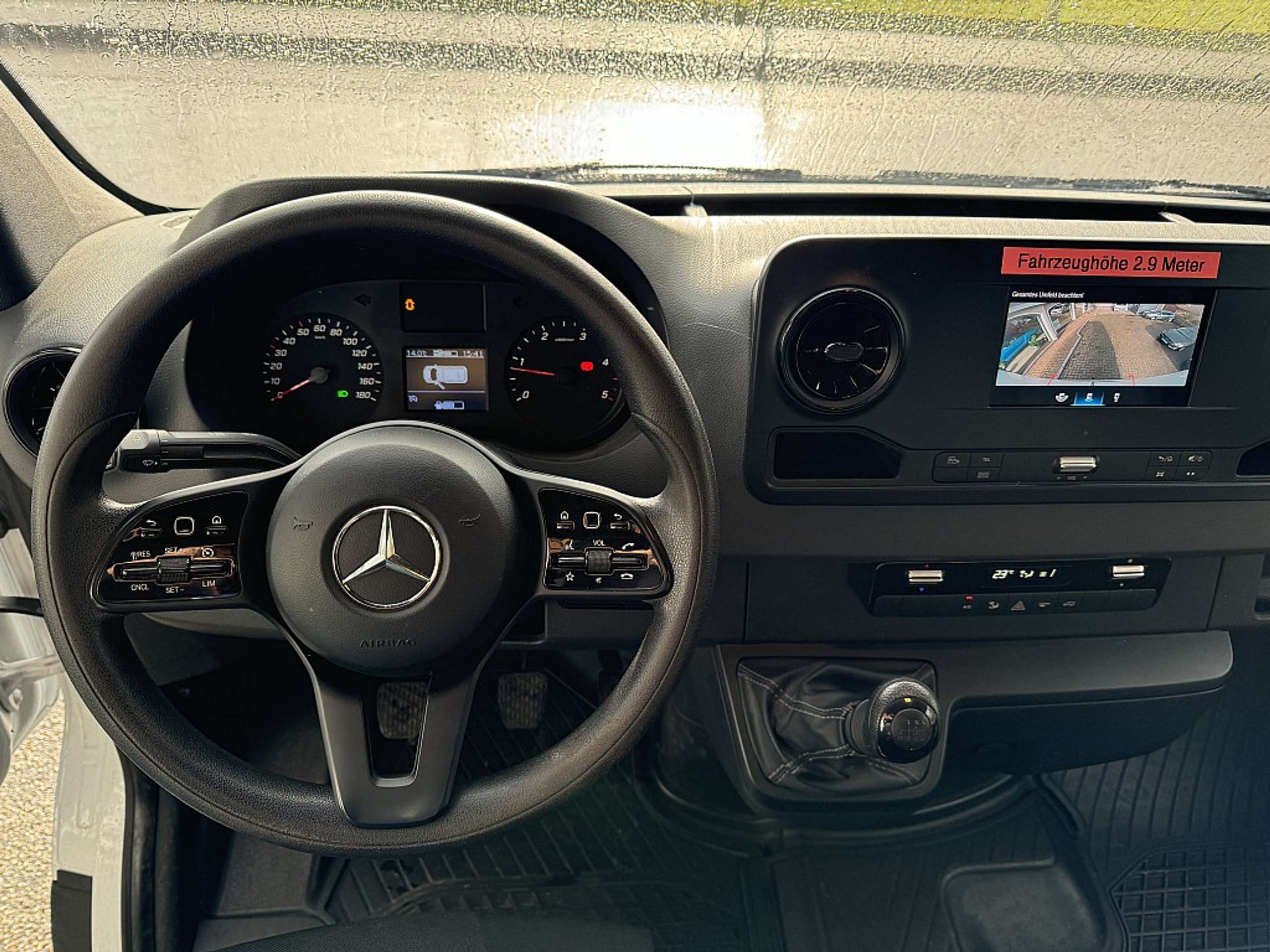 Mercedes-Benz - Sprinter