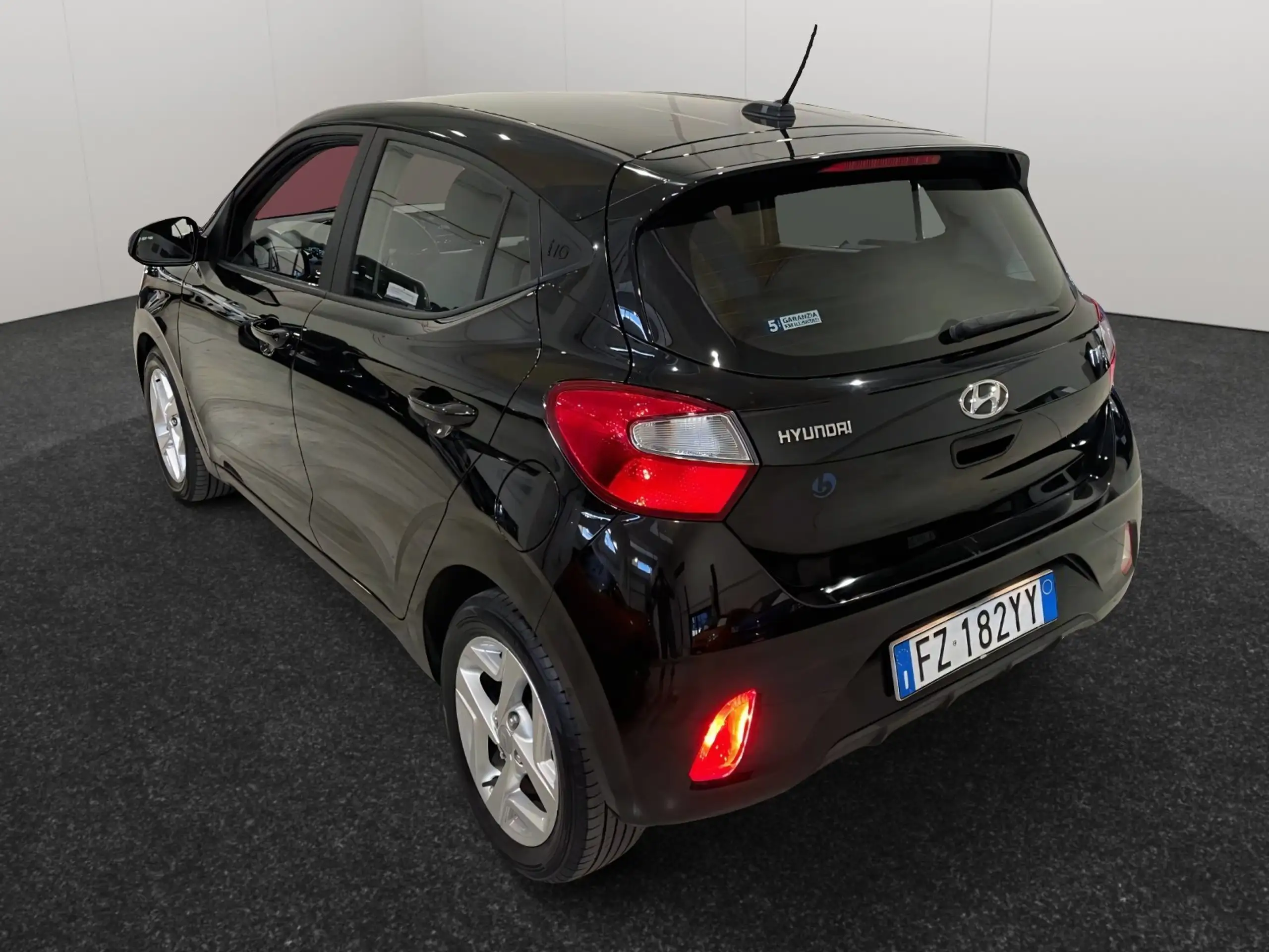 Hyundai - i10