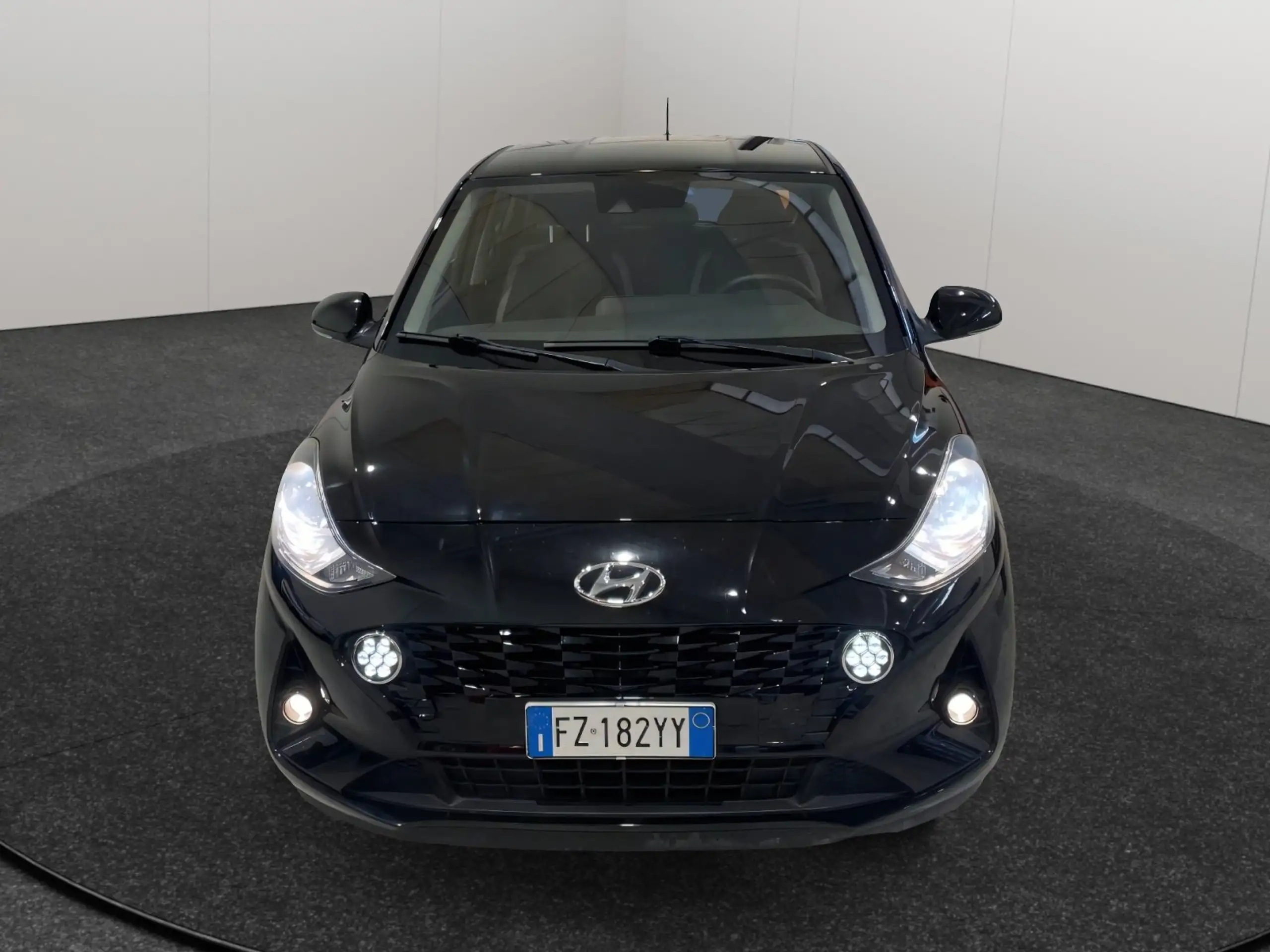 Hyundai - i10