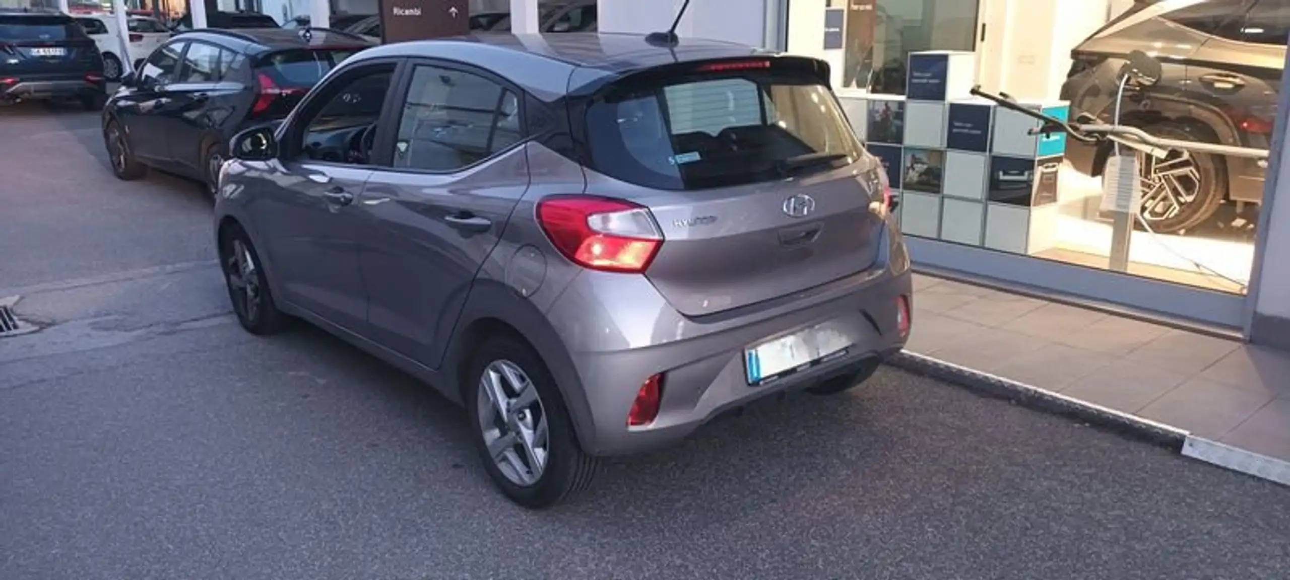 Hyundai - i10