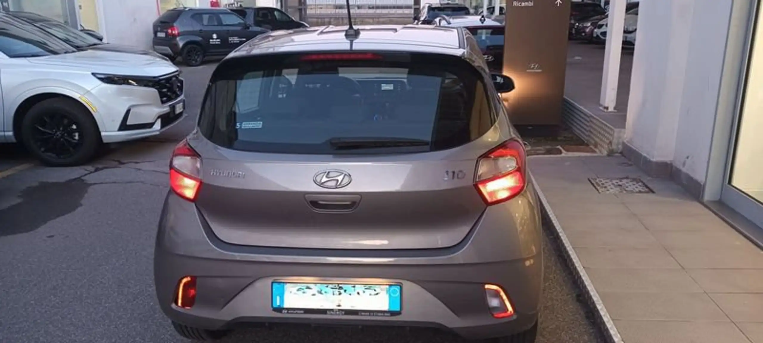 Hyundai - i10