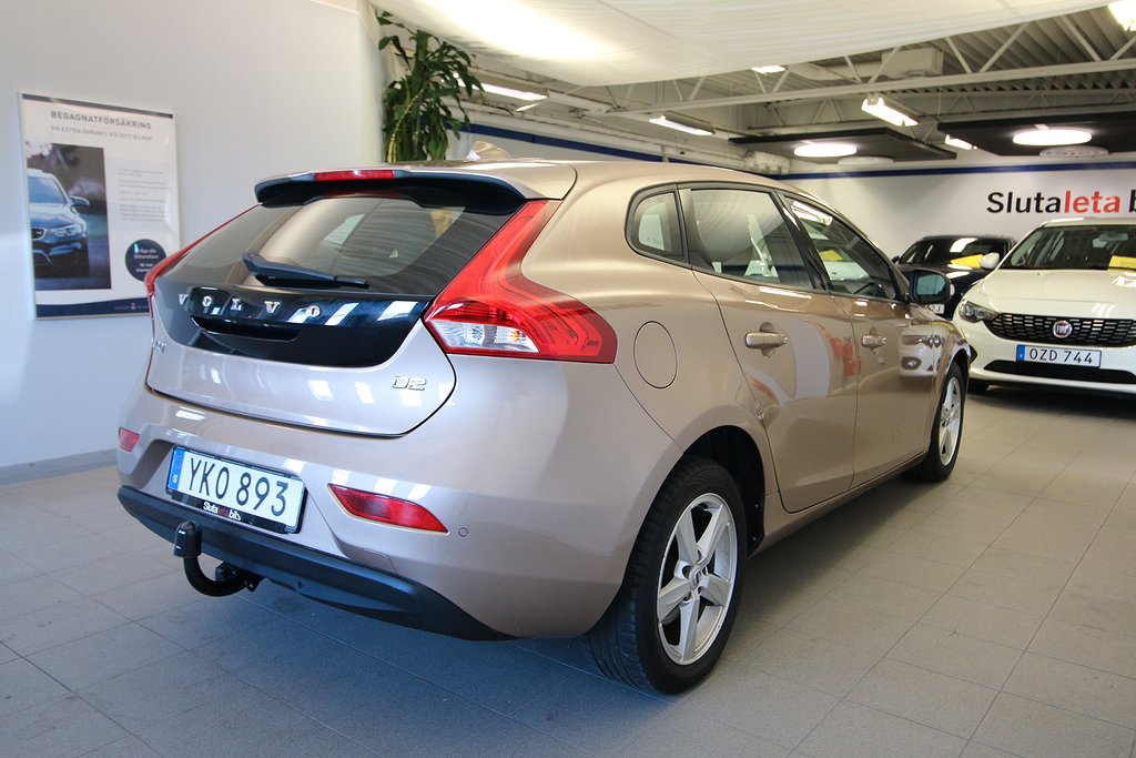 Volvo - V40