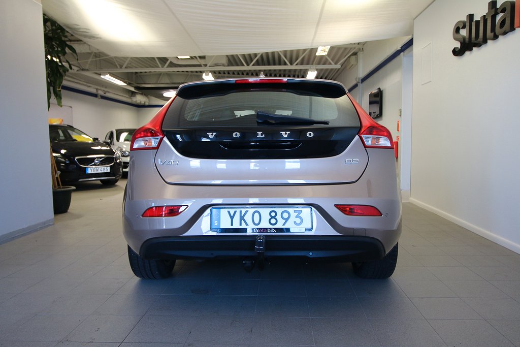 Volvo - V40