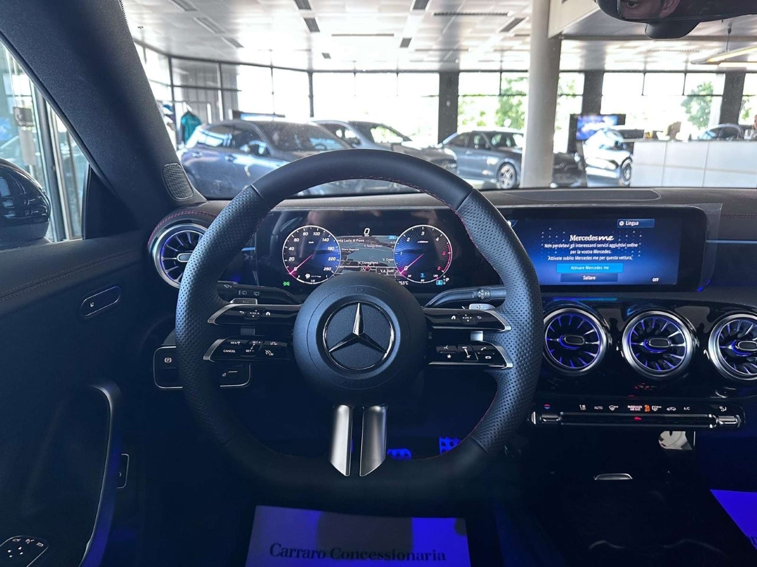 Mercedes-Benz - CLA 180