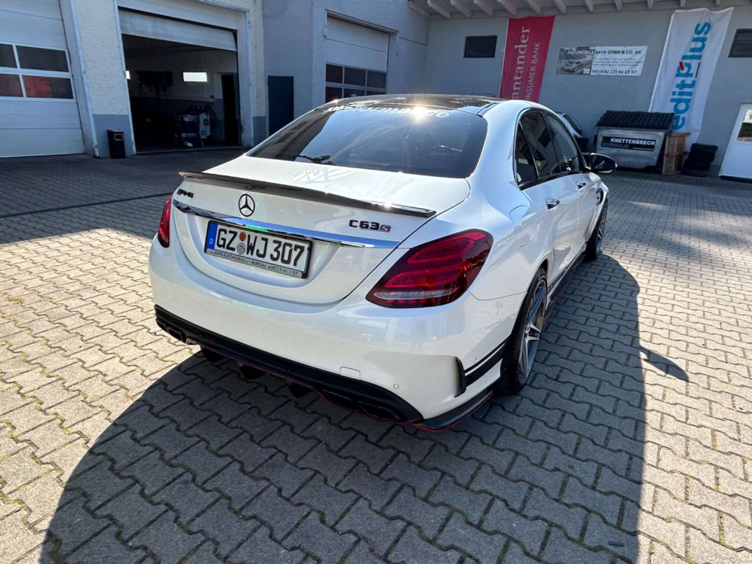 Mercedes-Benz - C 63 AMG