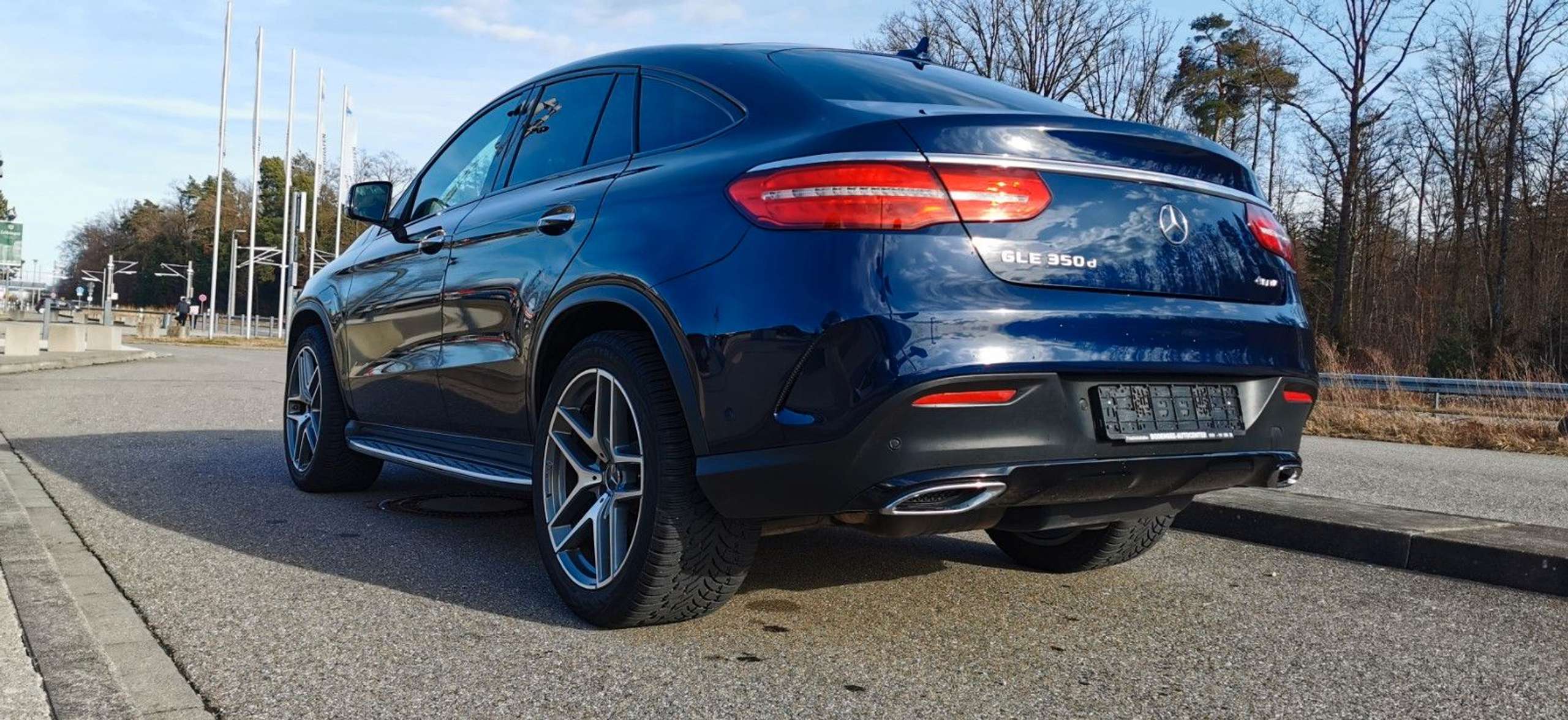 Mercedes-Benz - GLE 350