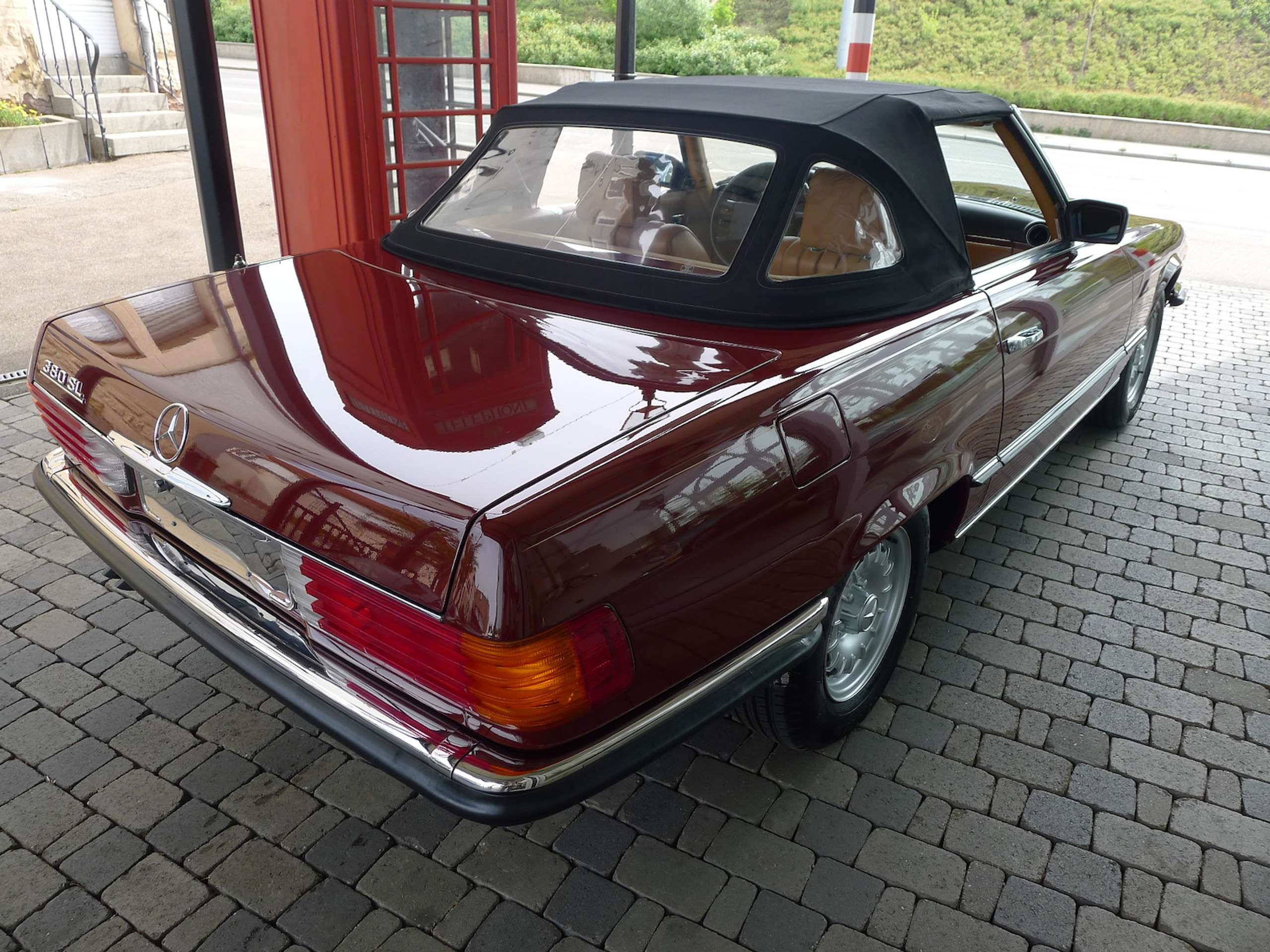 Mercedes-Benz - SL 380