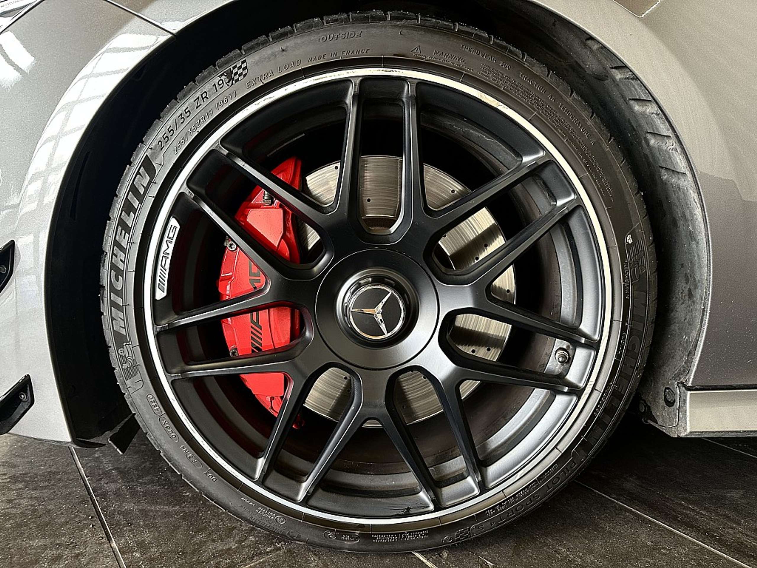 Mercedes-Benz - CLA 45 AMG