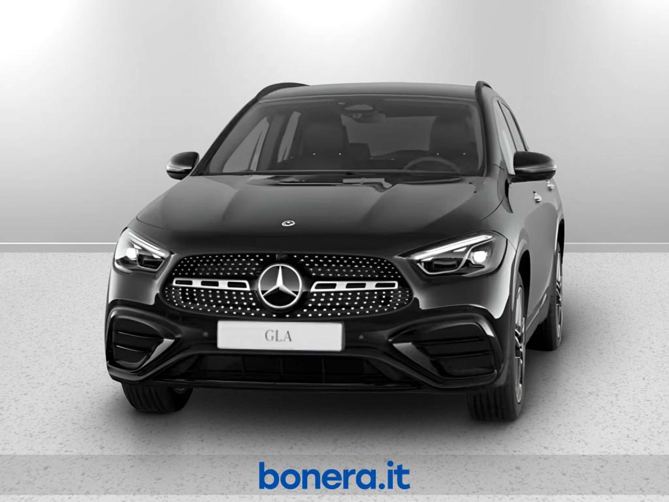 Mercedes-Benz - GLA 200