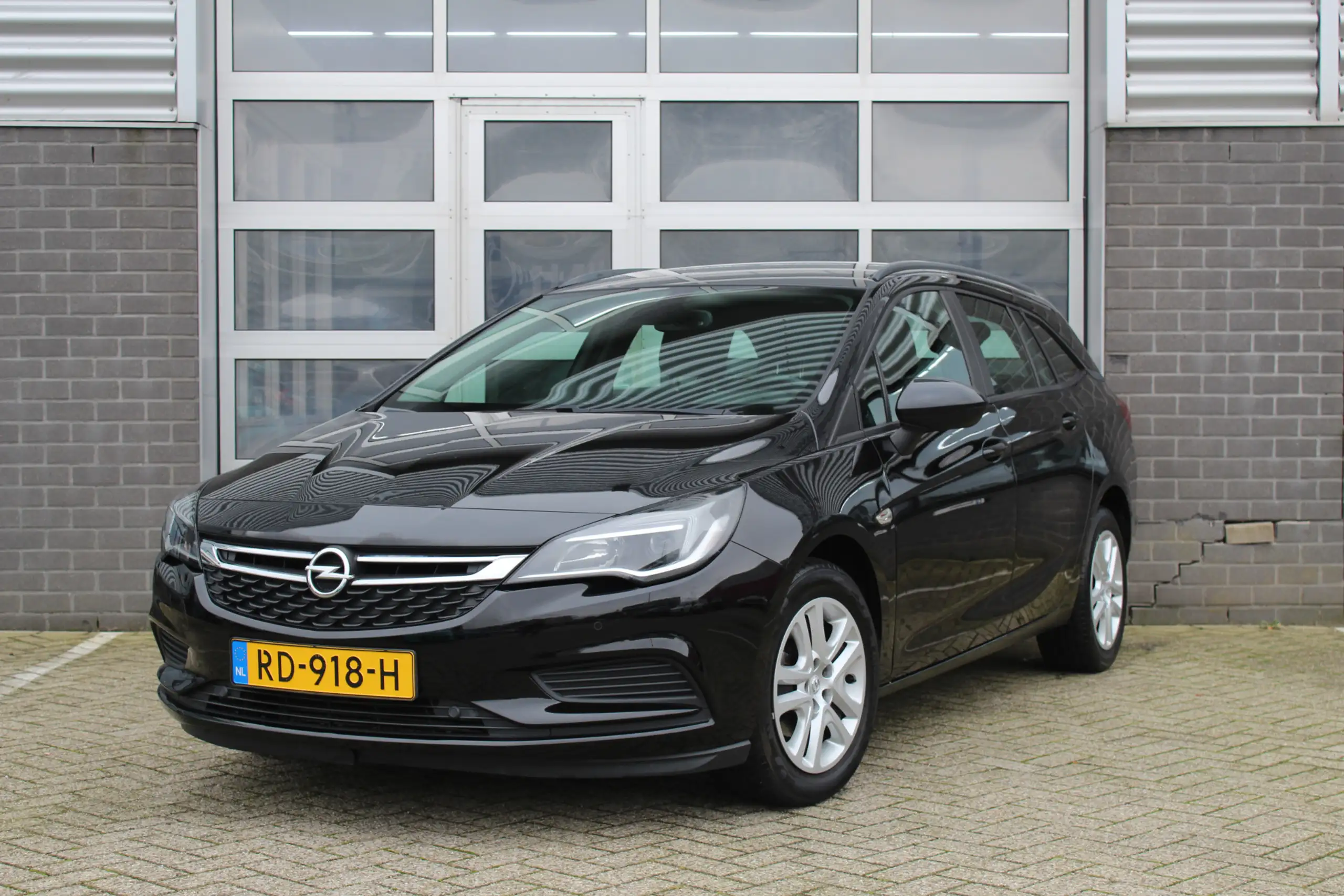 Opel - Astra