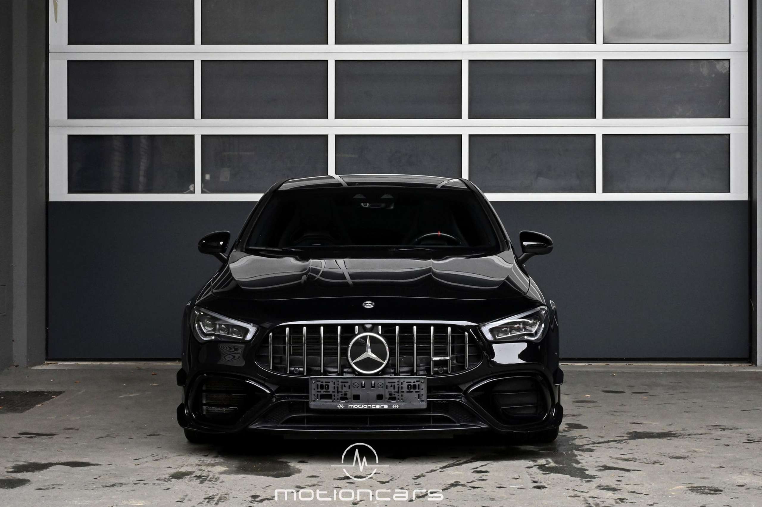 Mercedes-Benz - CLA 45 AMG