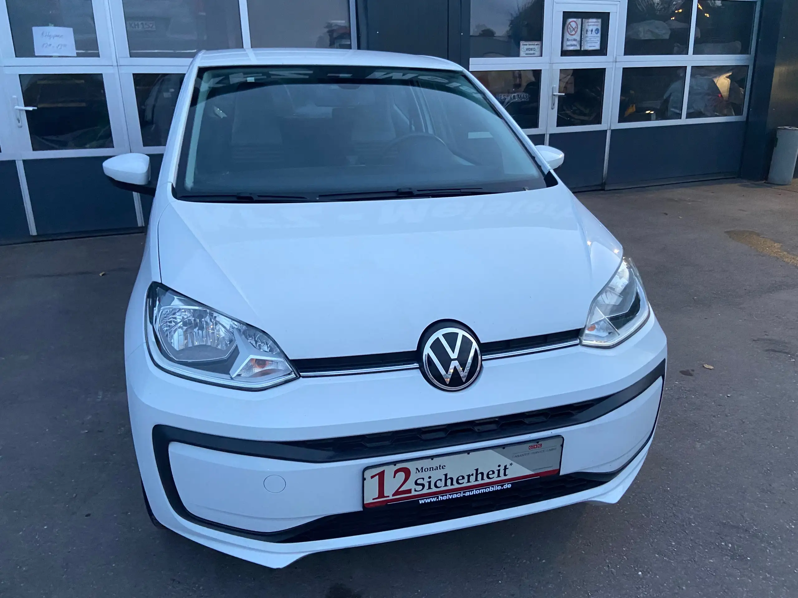 Volkswagen - up!