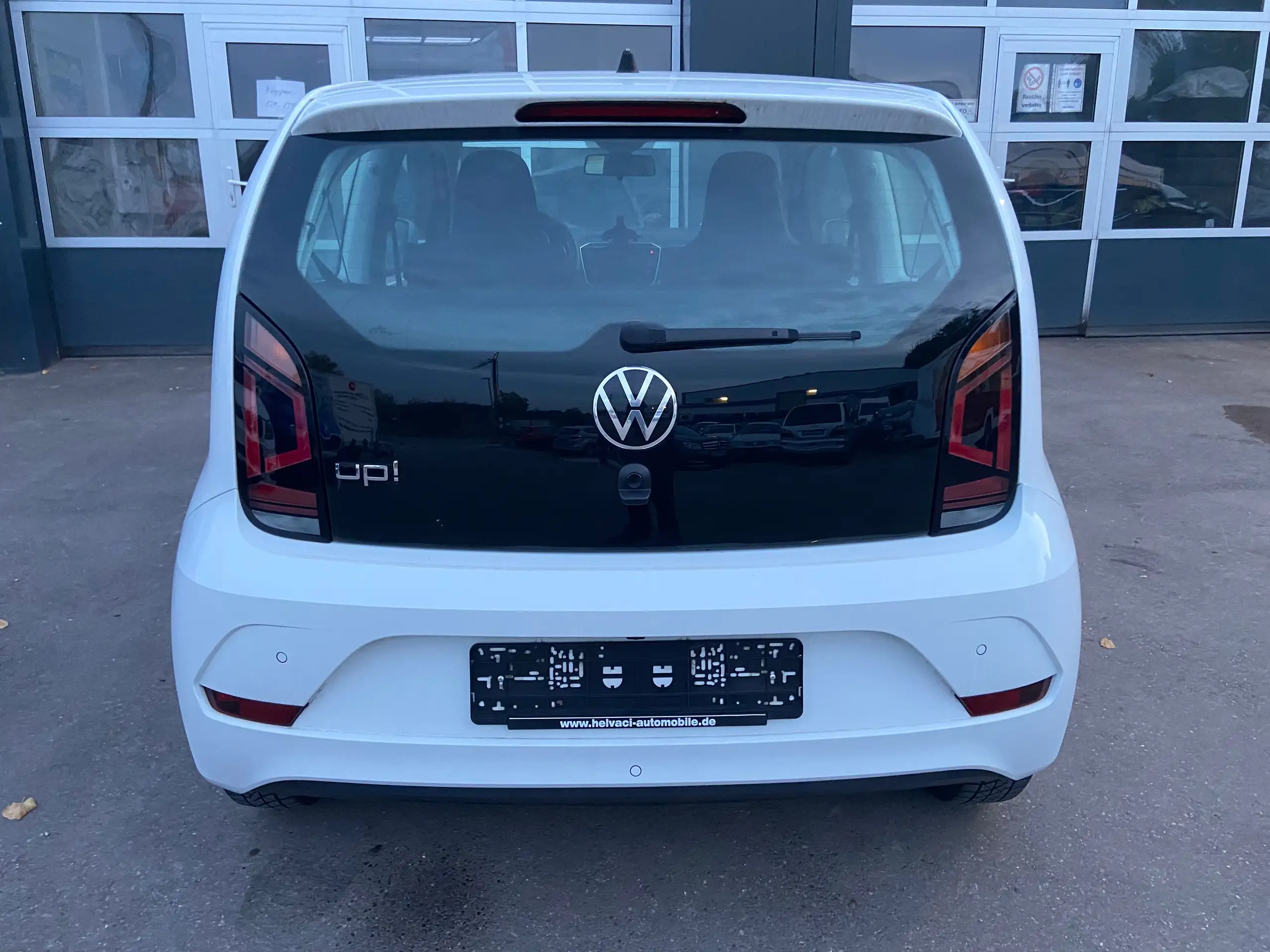 Volkswagen - up!