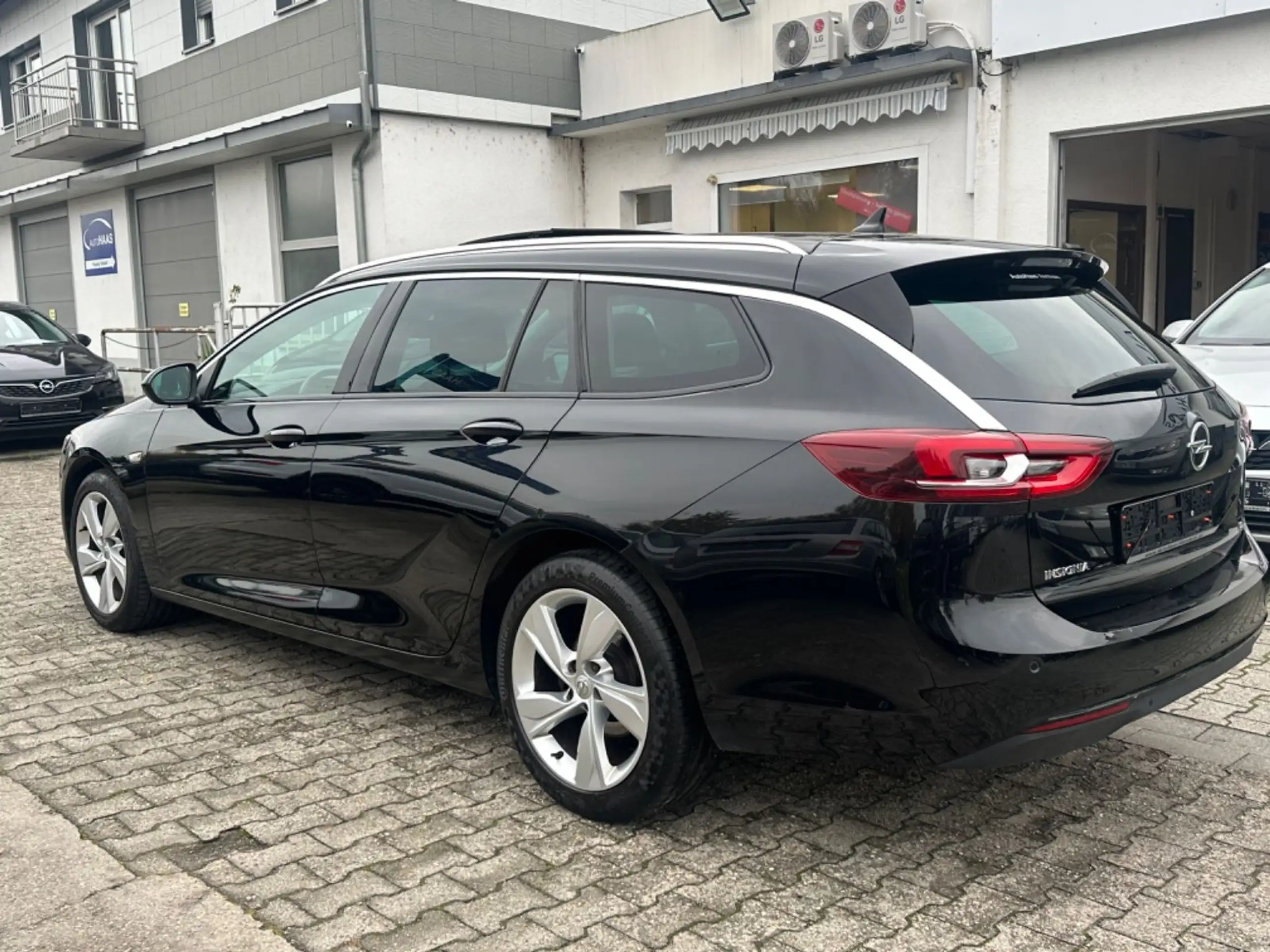 Opel - Insignia