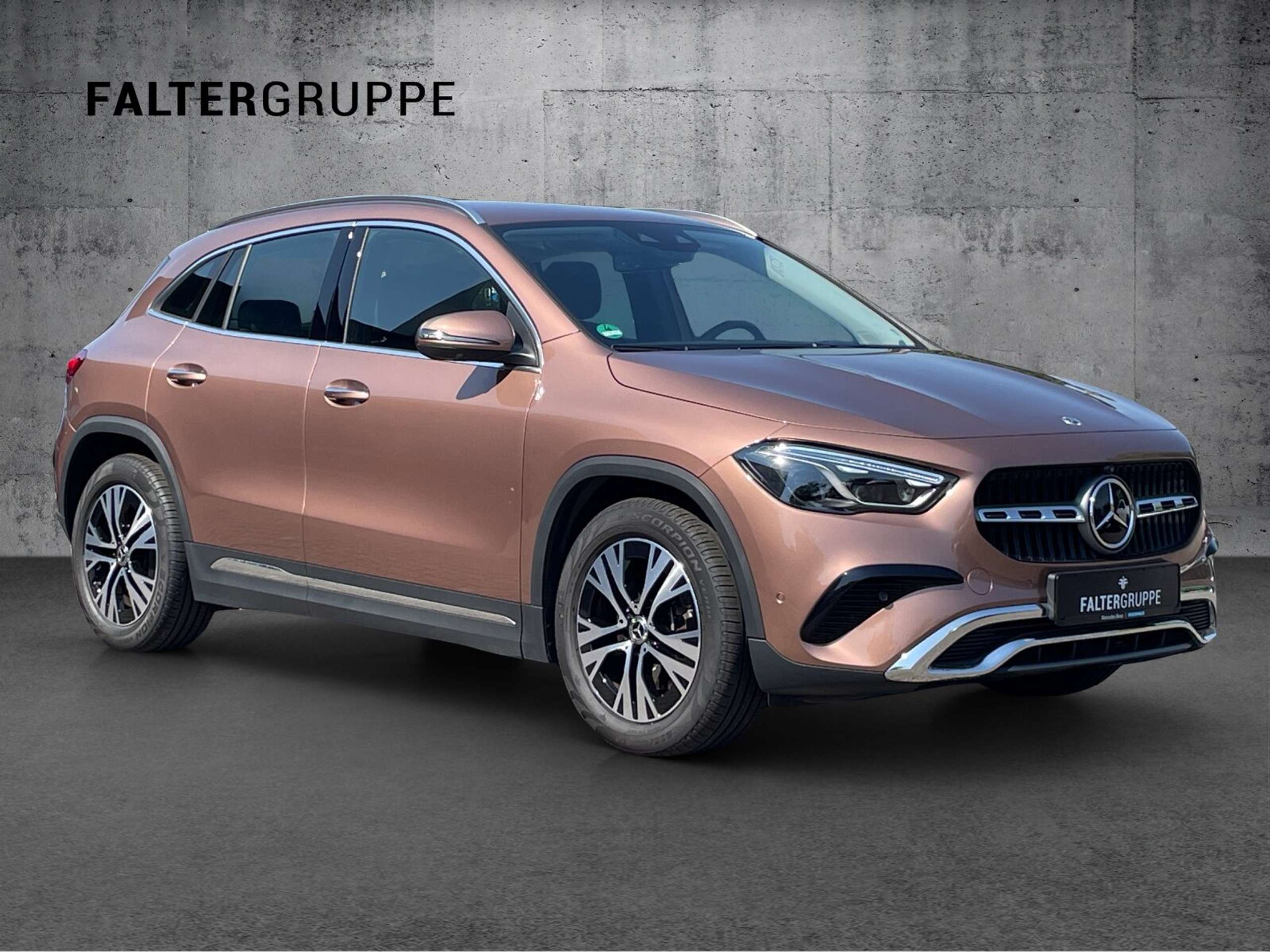 Mercedes-Benz - GLA 220