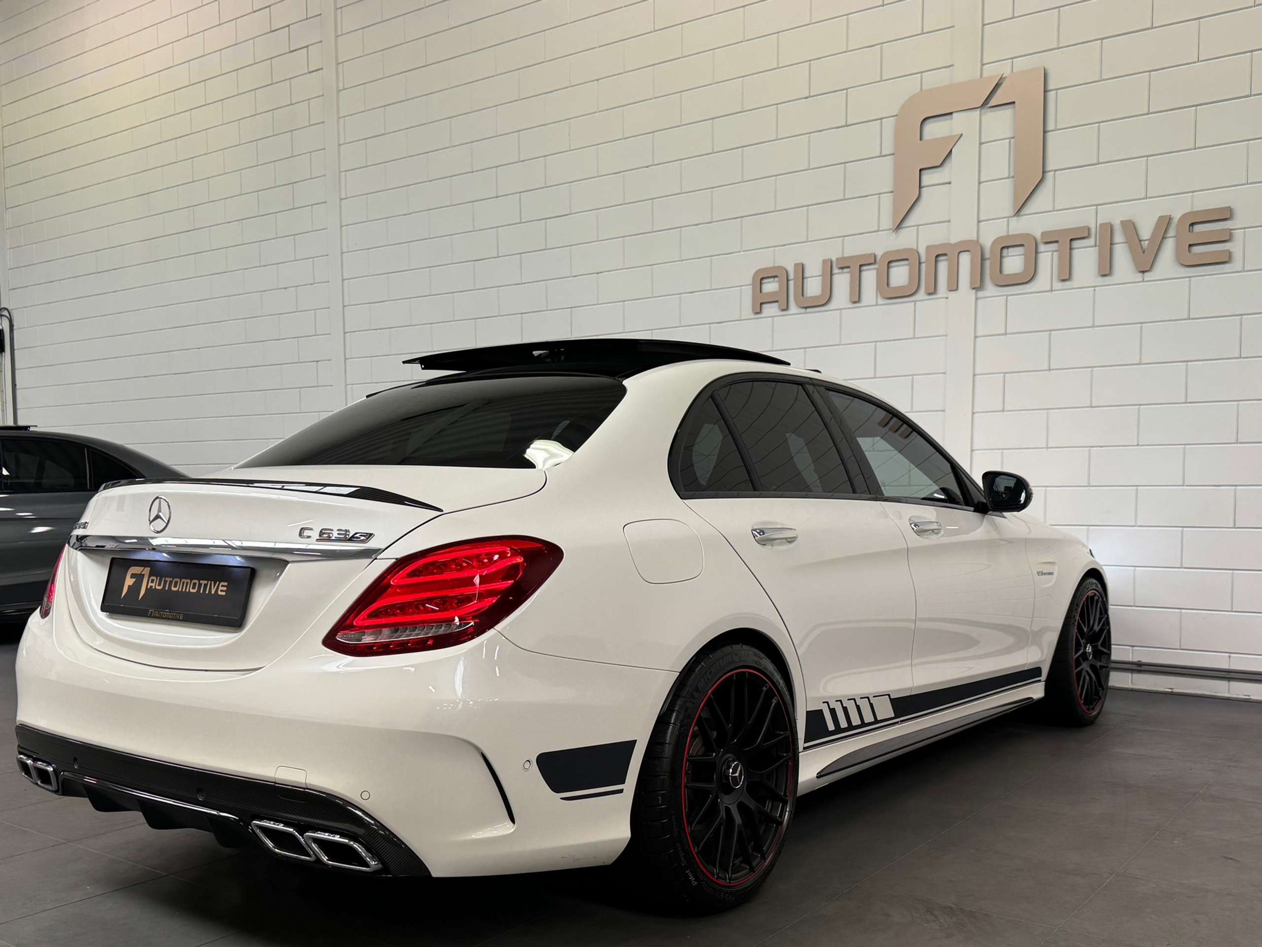 Mercedes-Benz - C 63 AMG