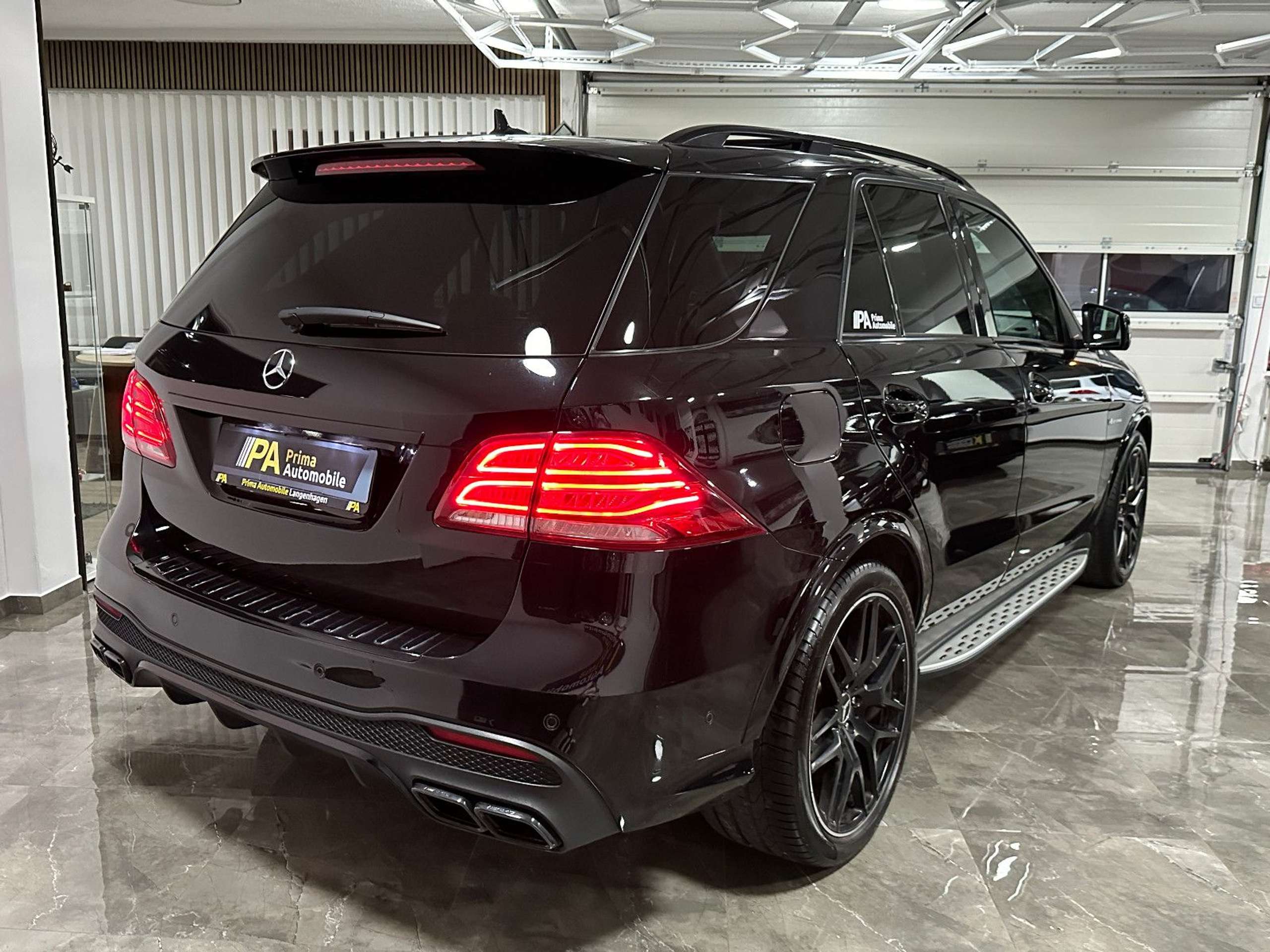 Mercedes-Benz - GLE 63 AMG