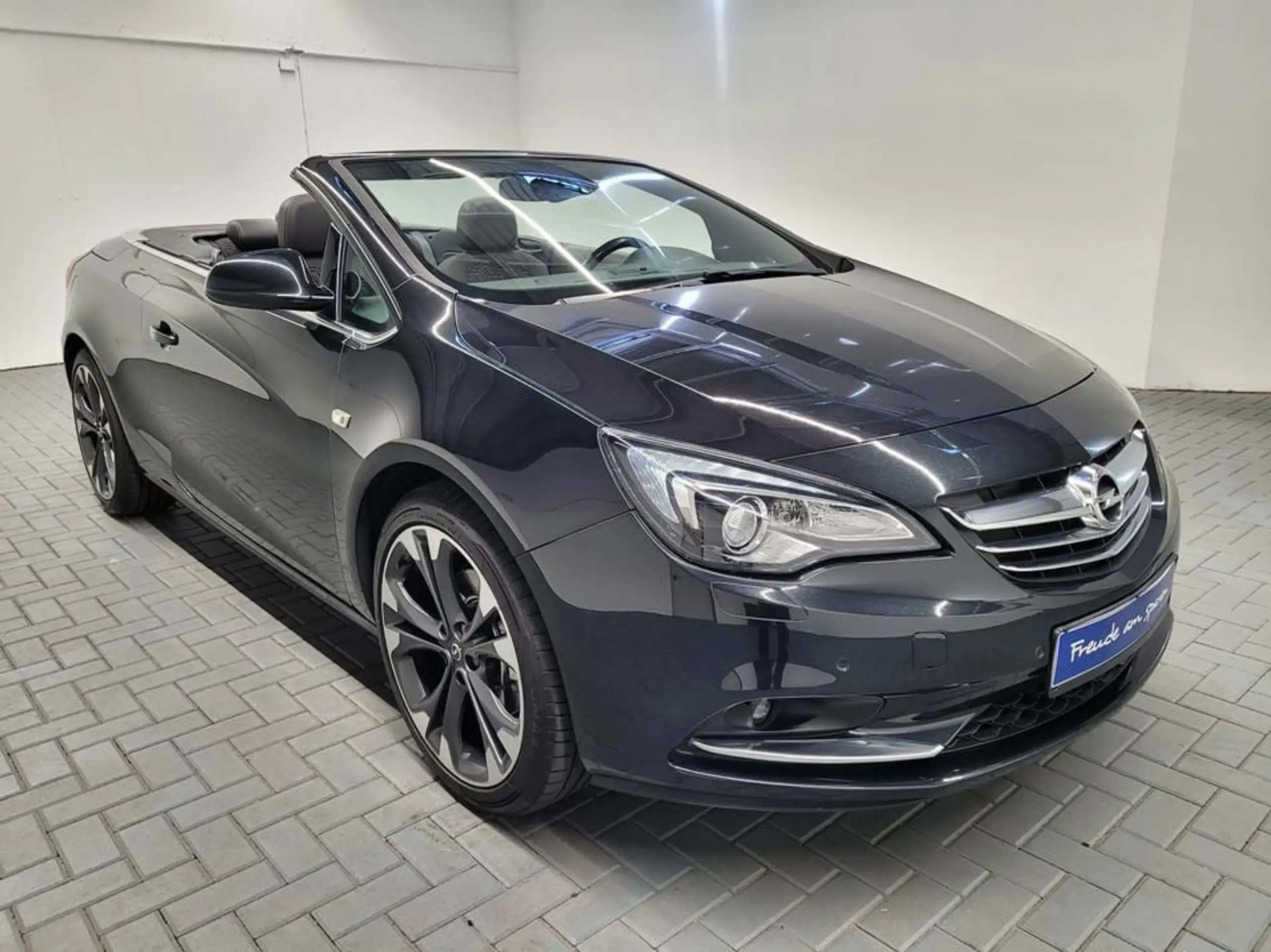 Opel - Cascada