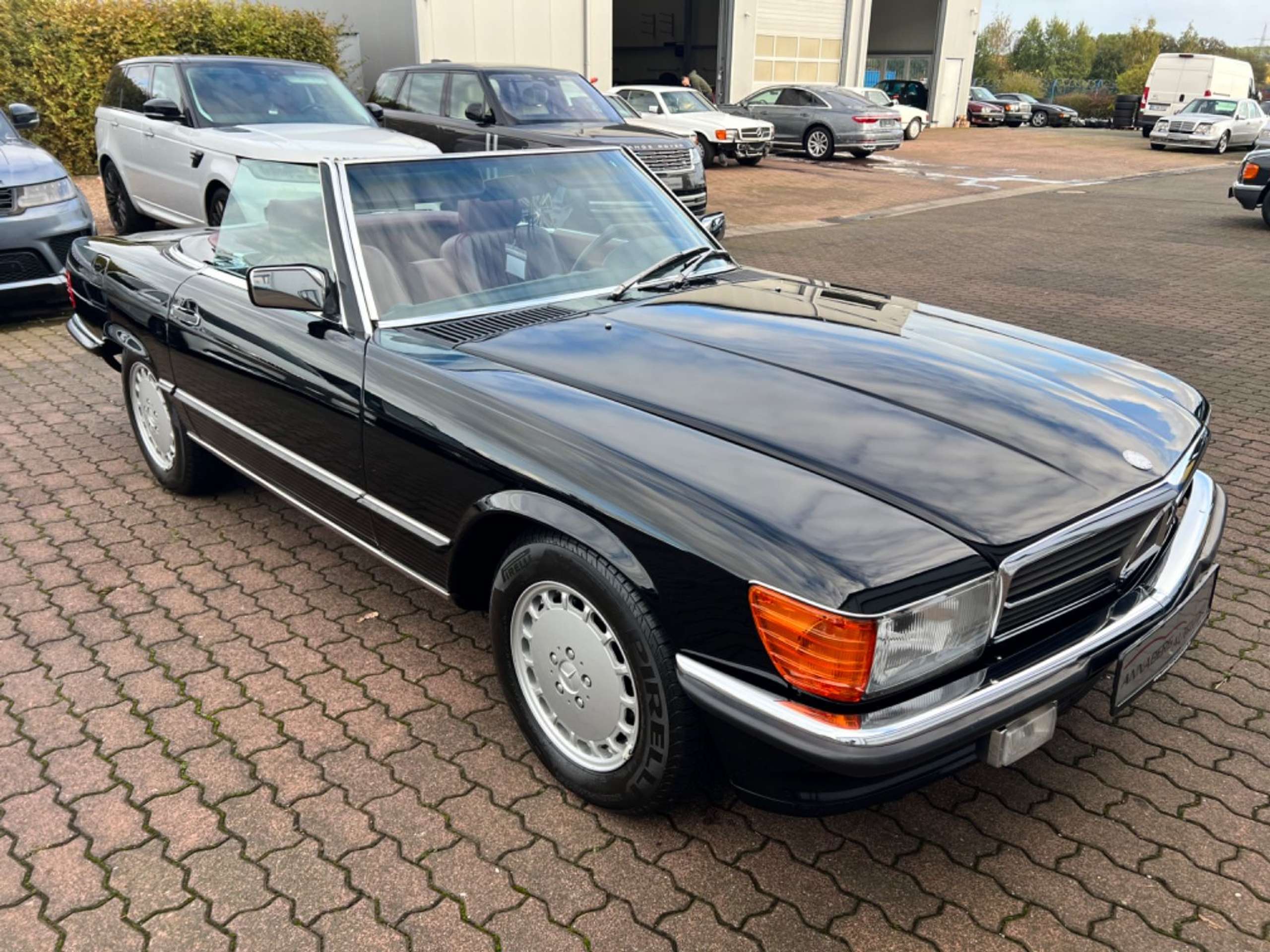 Mercedes-Benz - SL 560