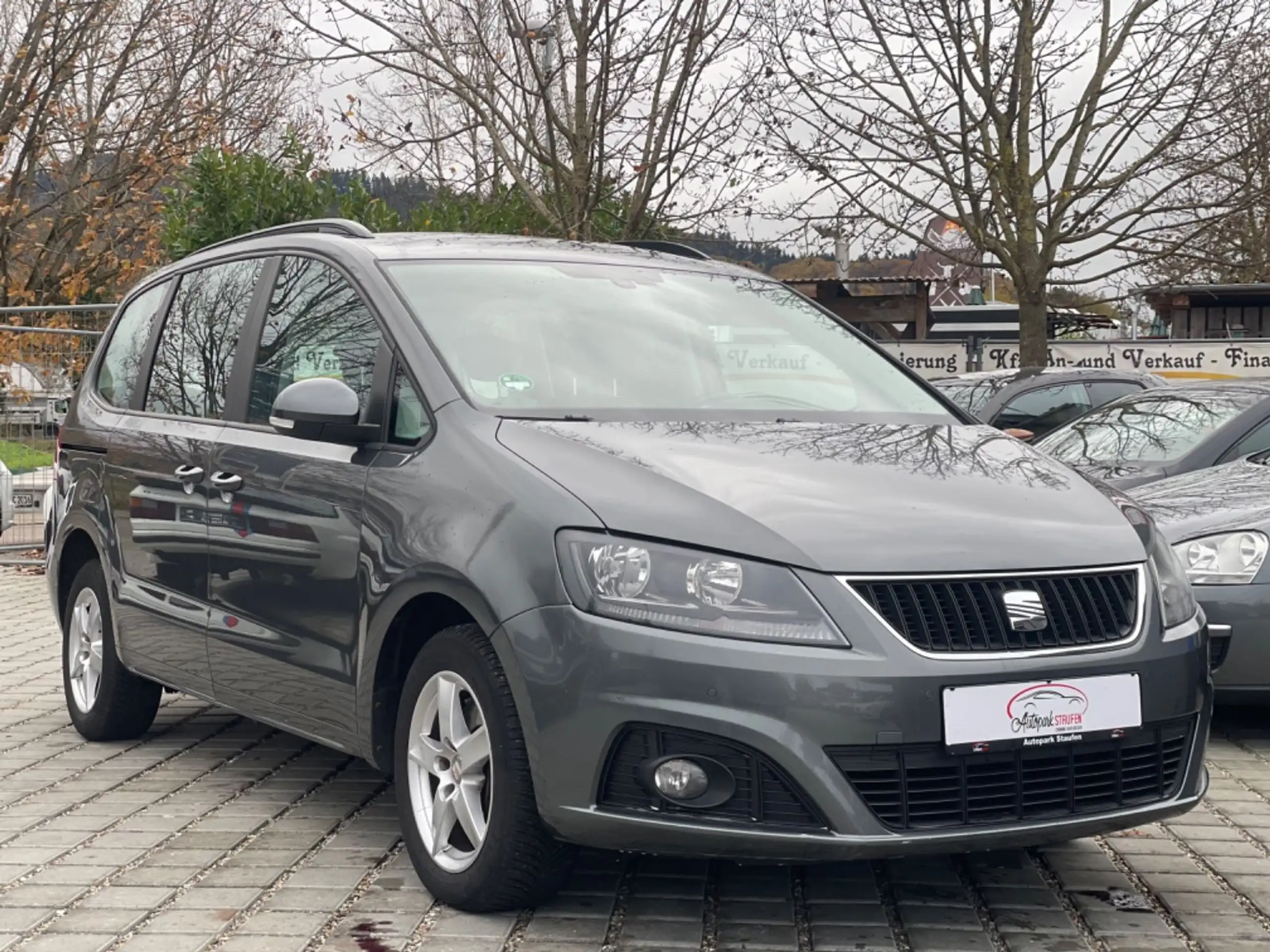 SEAT - Alhambra