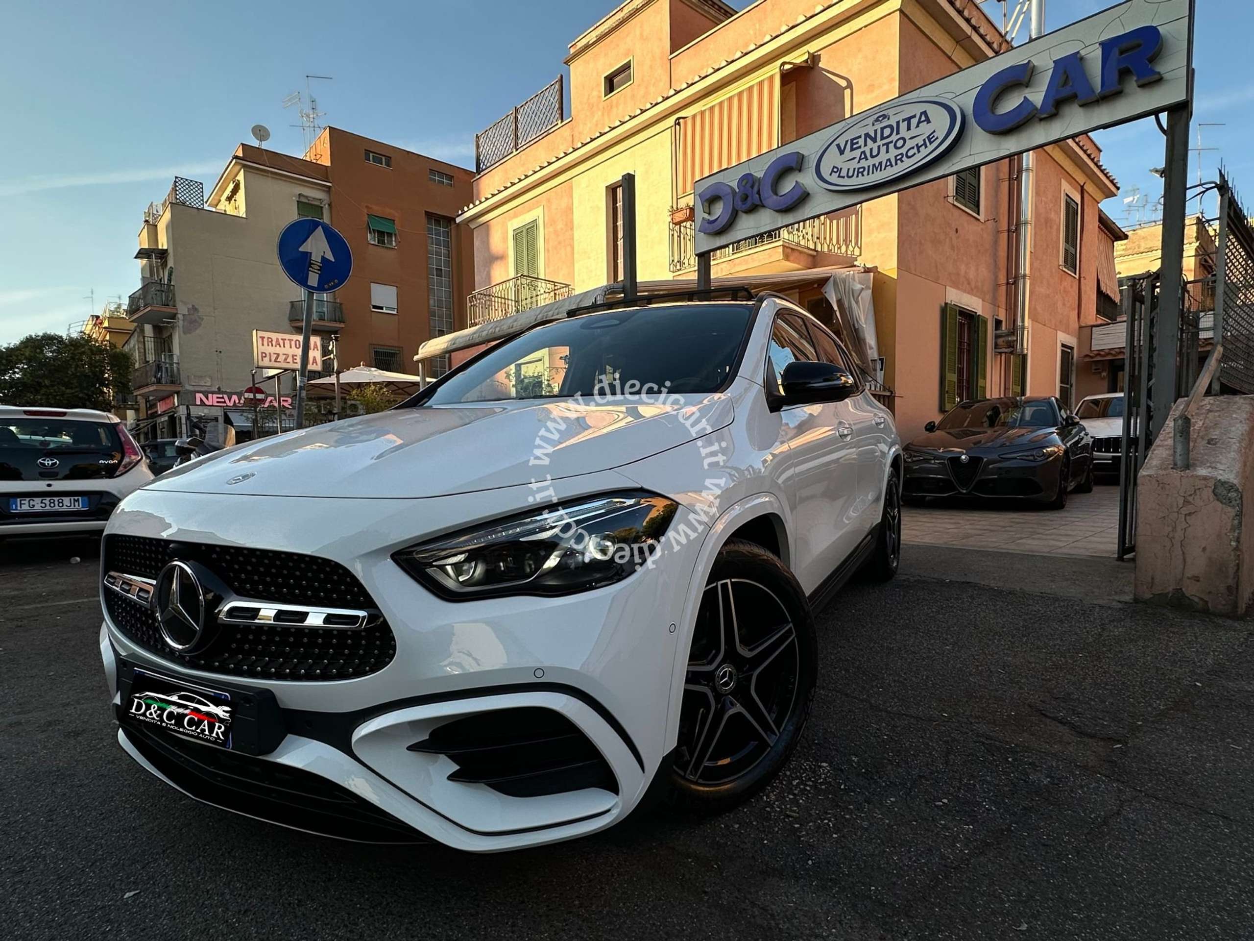 Mercedes-Benz - GLA 200