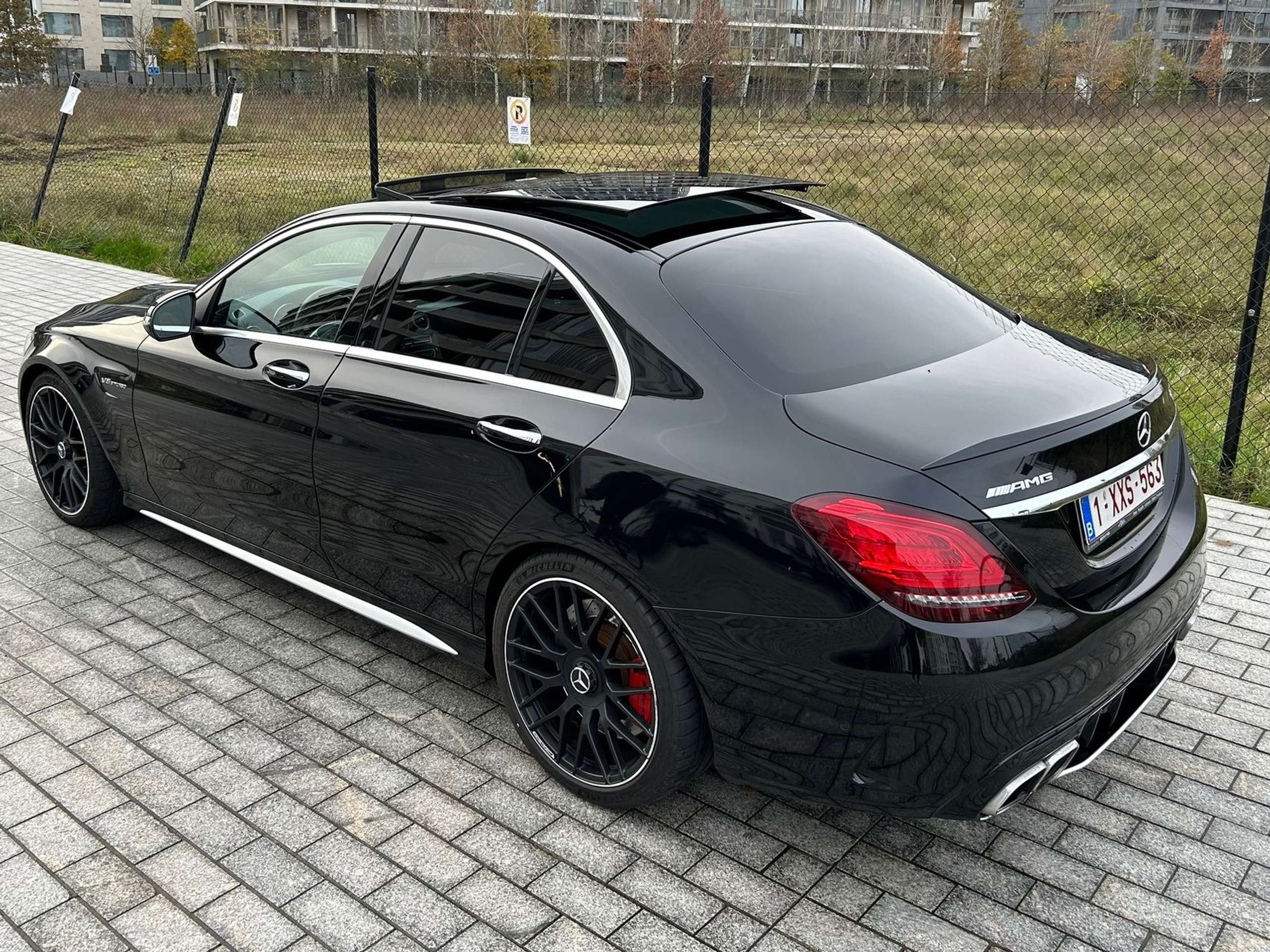 Mercedes-Benz - C 63 AMG