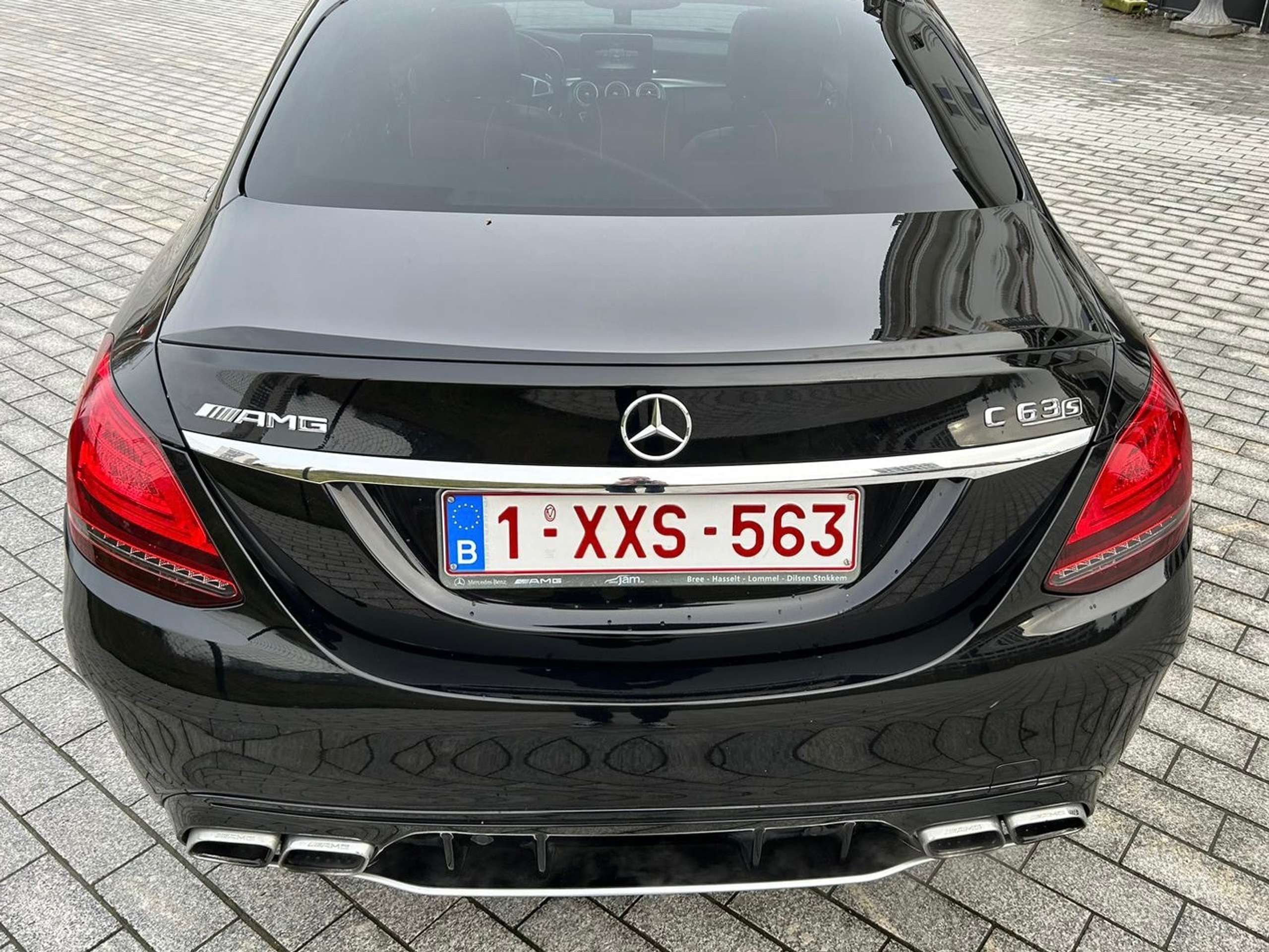 Mercedes-Benz - C 63 AMG